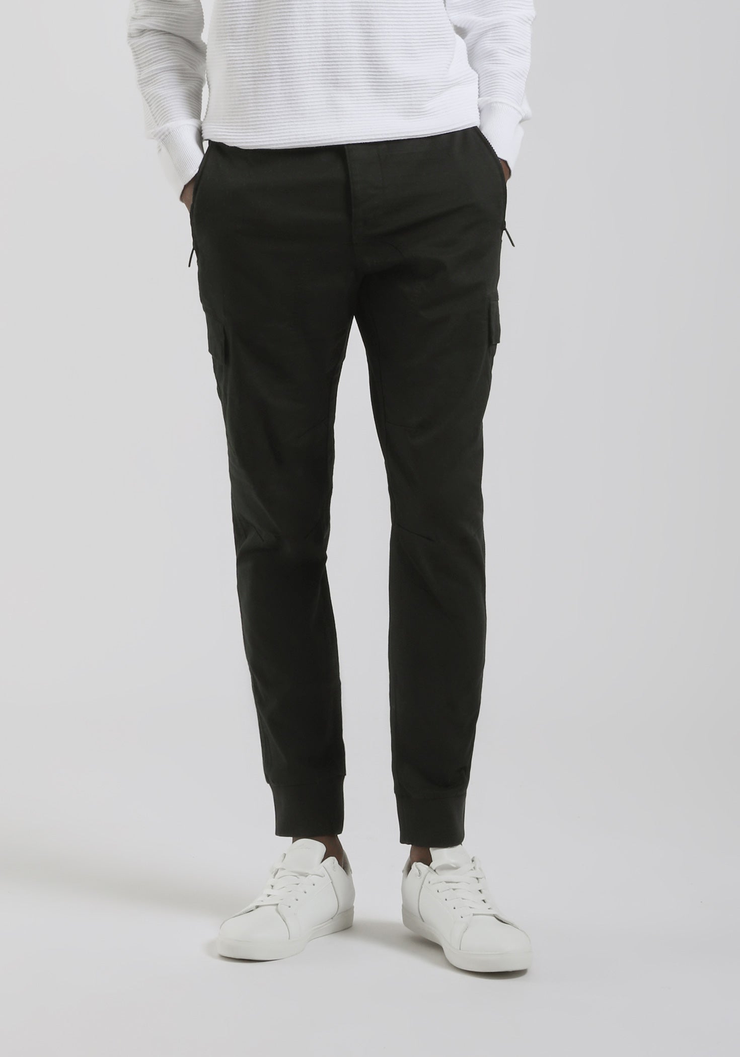 Pantaloni cargo con elastici alle caviglie|Colore:Nero