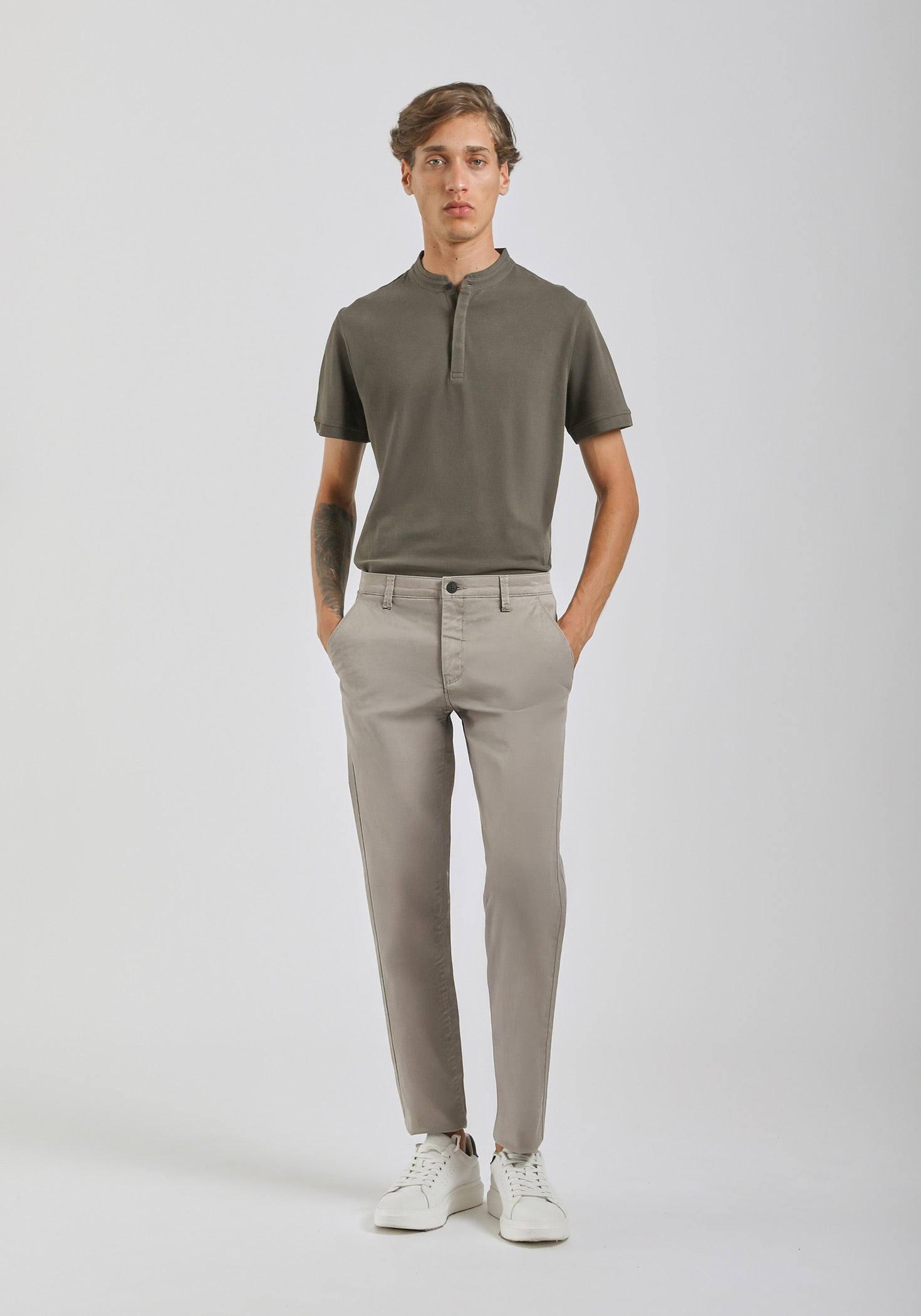 Pantaloni chino in cotone|Colore:Sabbia