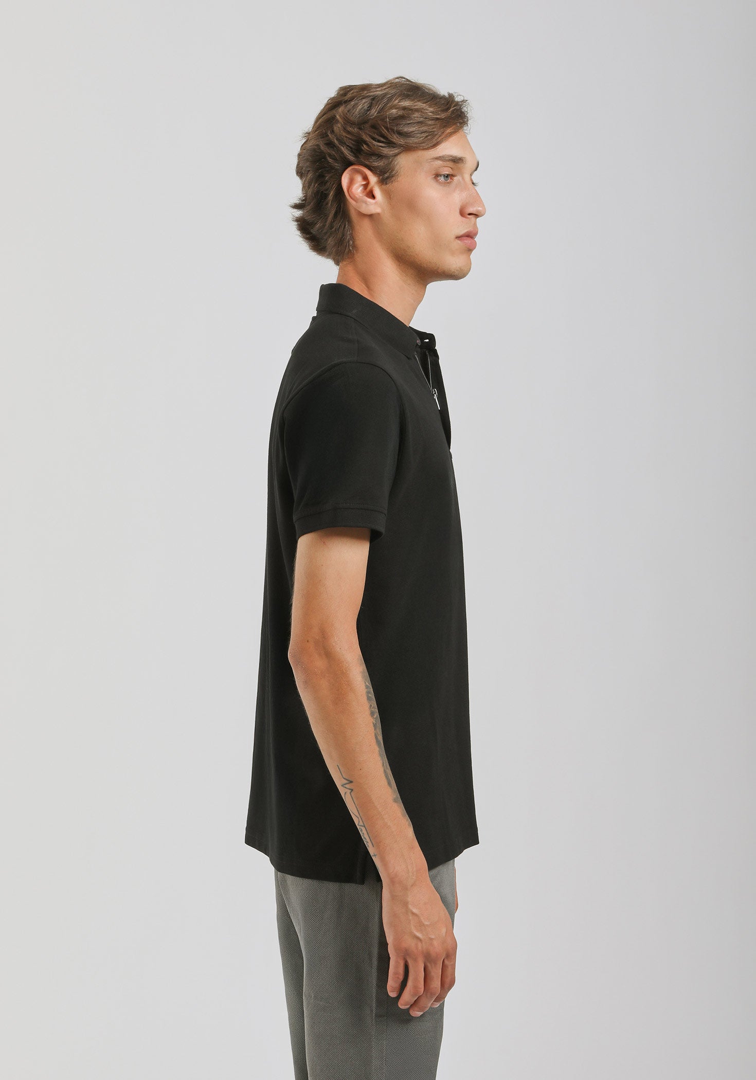 Polo con zip 100% cotone|Colore:Nero