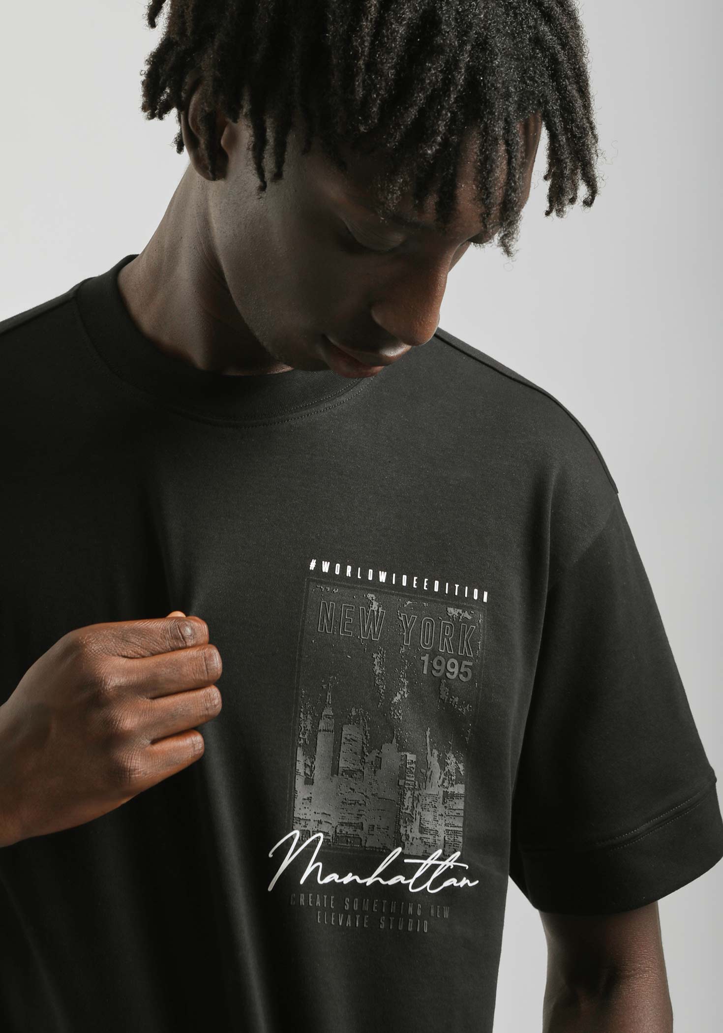 T-shirt over con stampa|Colore:Nero