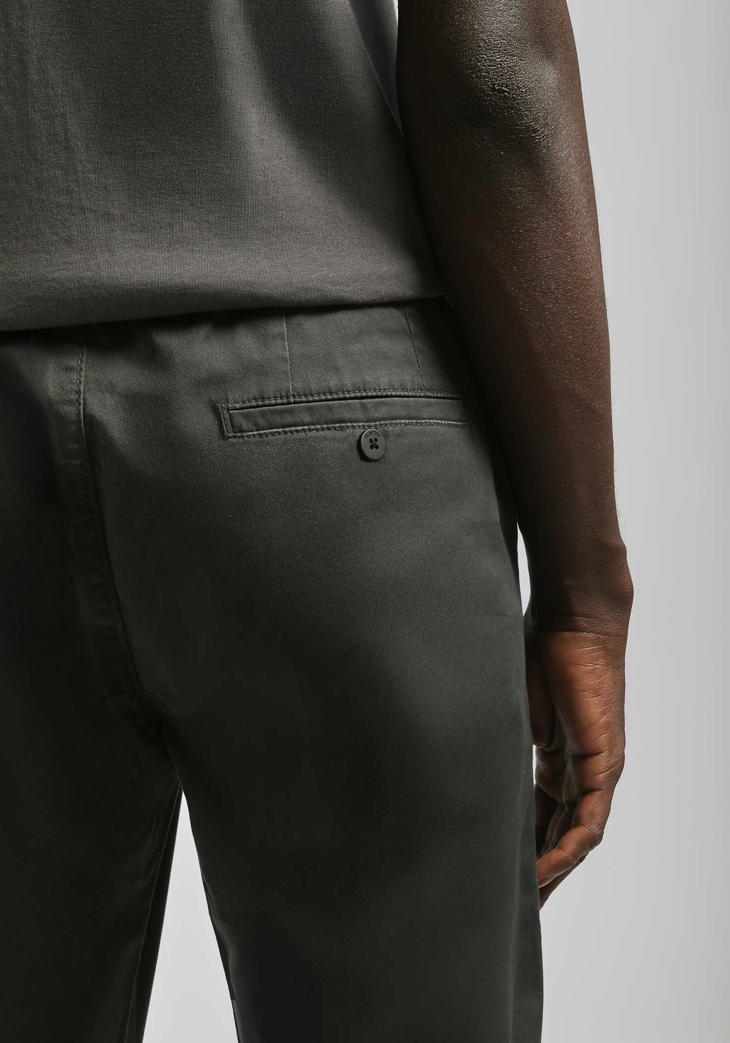 Pantaloni chino in cotone|Colore:Grigio scuro