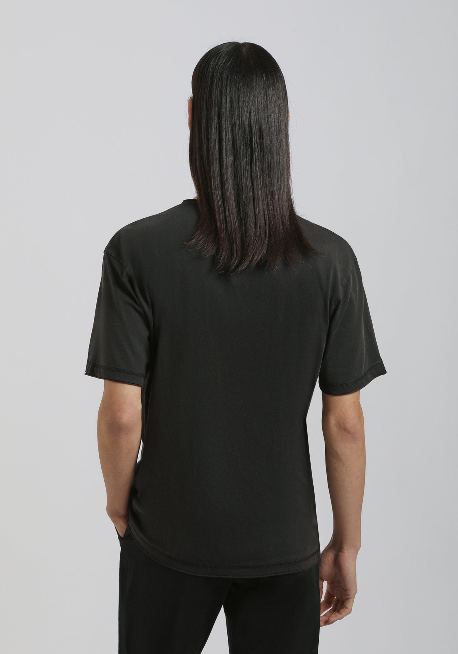 T-shirt collo serafino|Colore:Nero