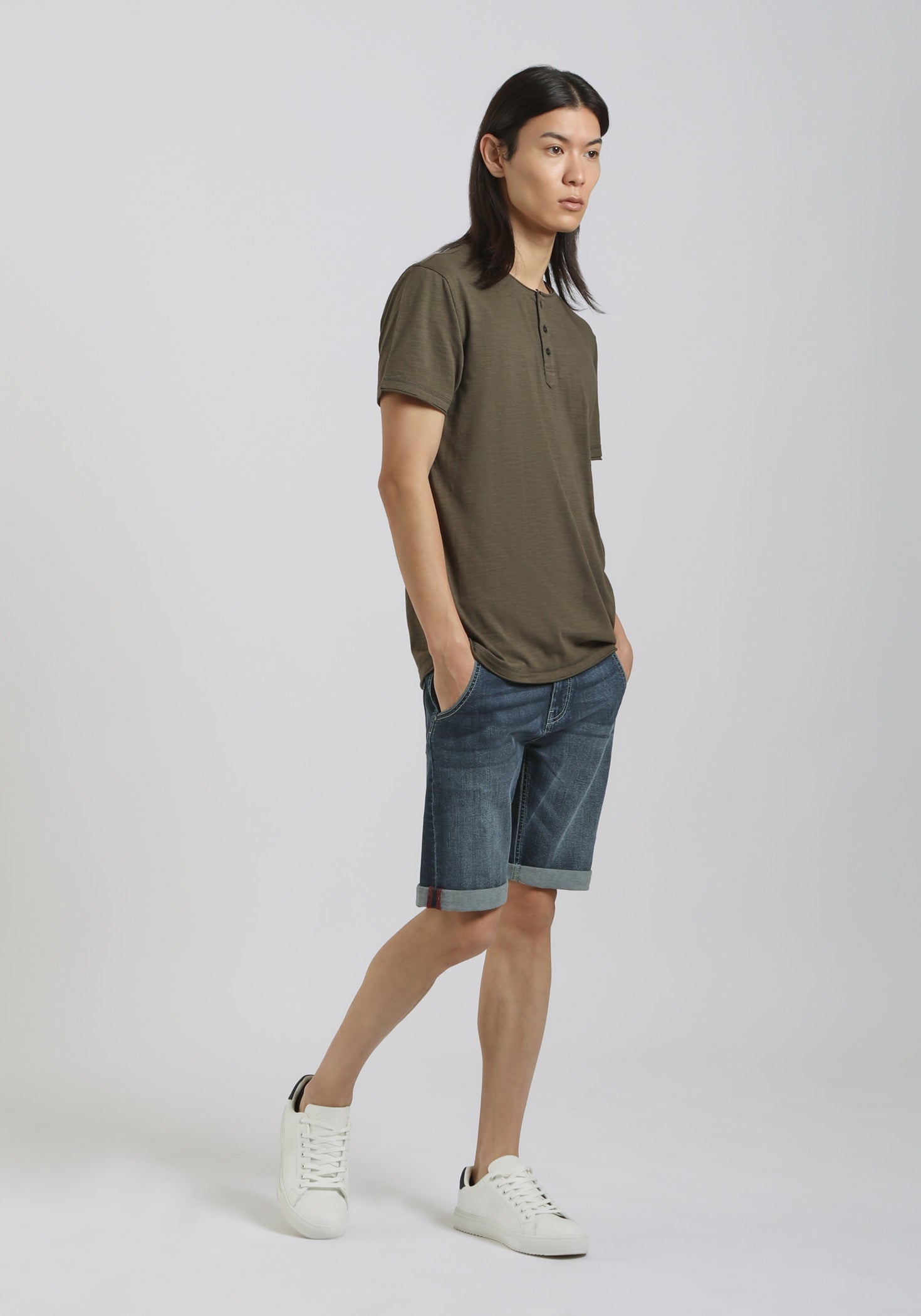 T-shirt collo serafino|Colore:Verde bosco
