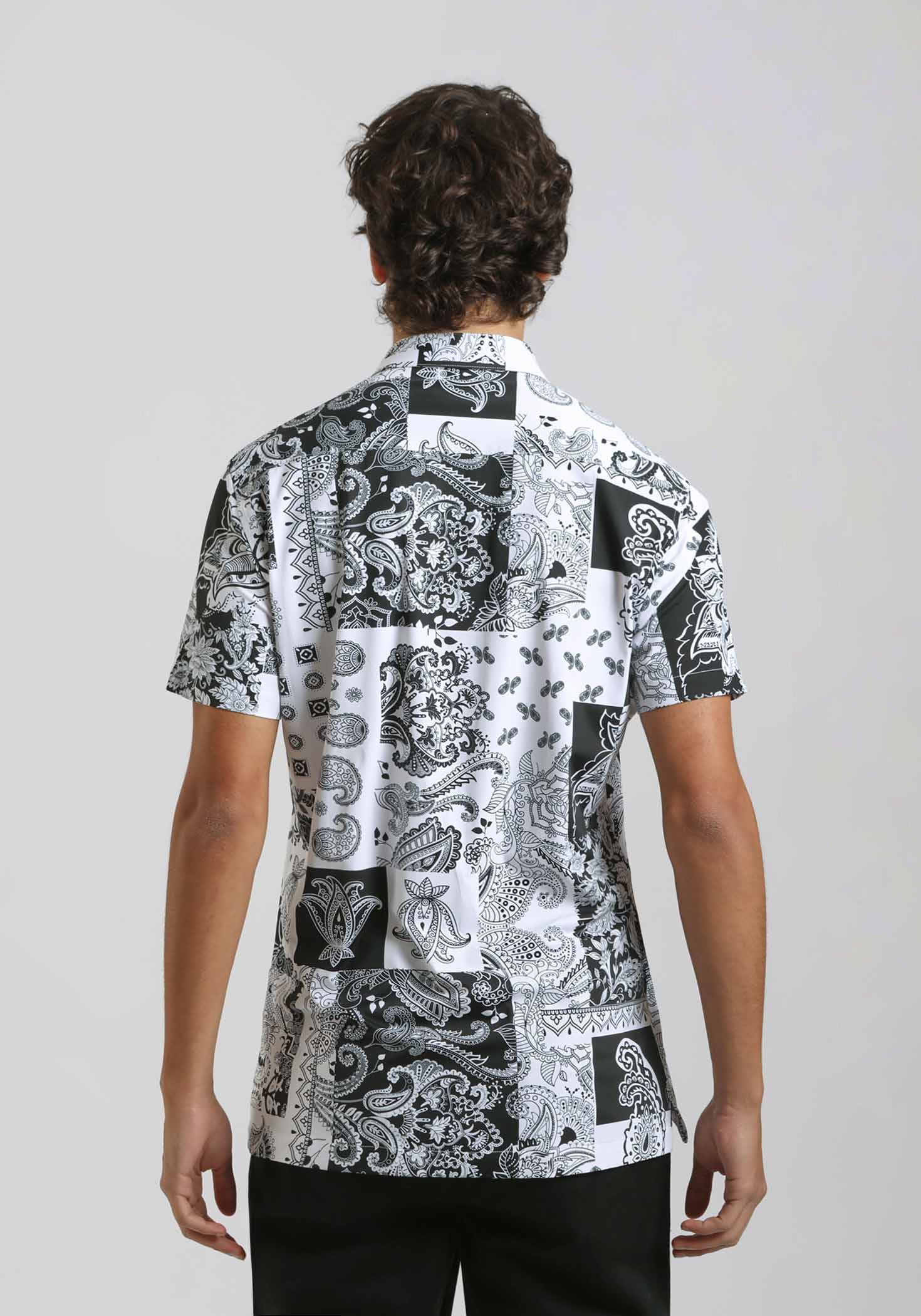 Camicia mezza manica in tessuto elastico con fantasia|Colore:Nero