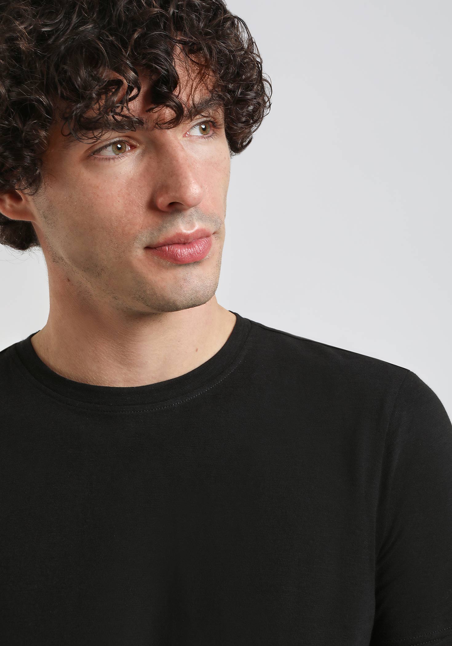 T-shirt basic 100% cotone|Colore:Nero