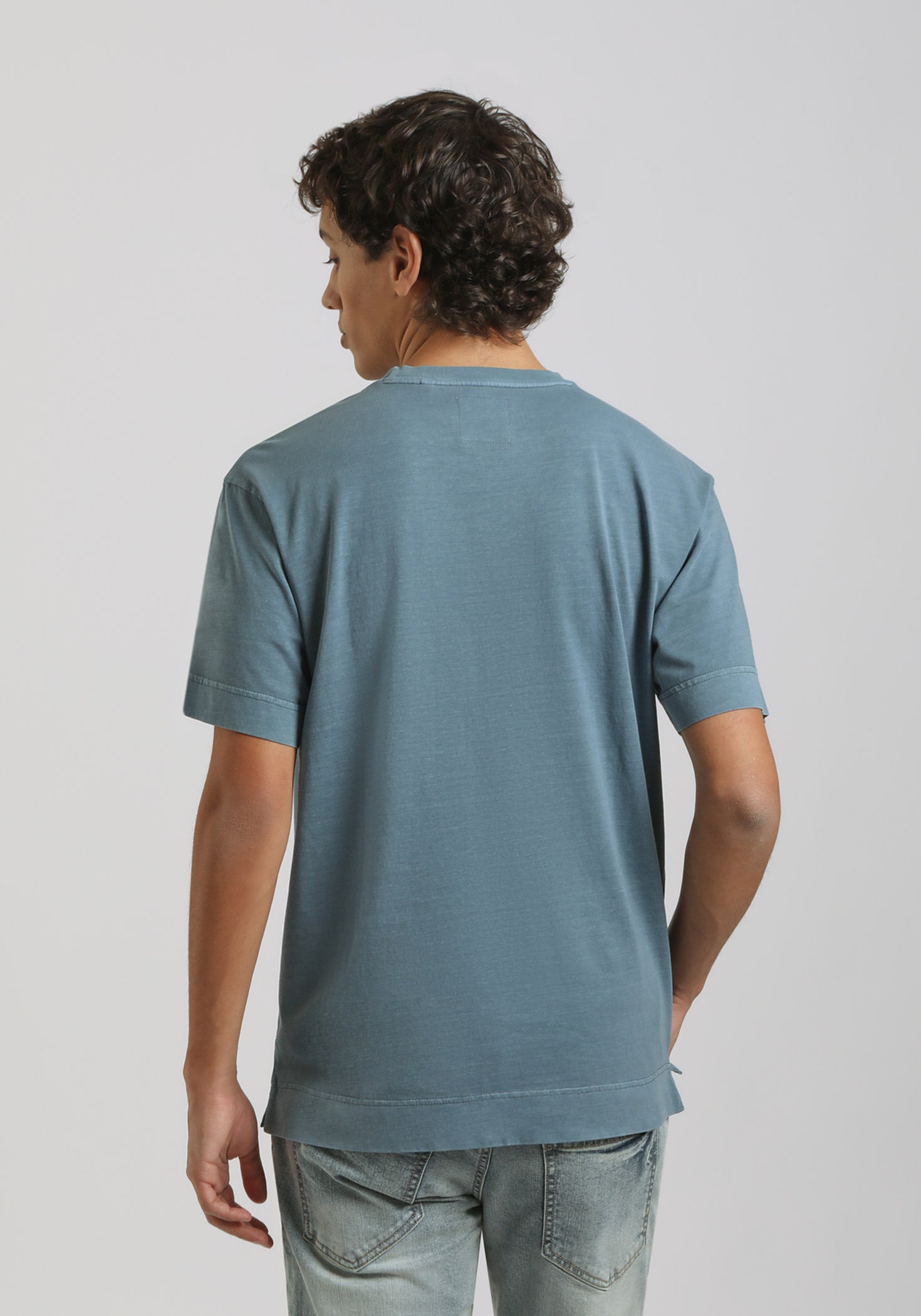 T-shirt effetto lavato con taschino|Colore:Ciano
