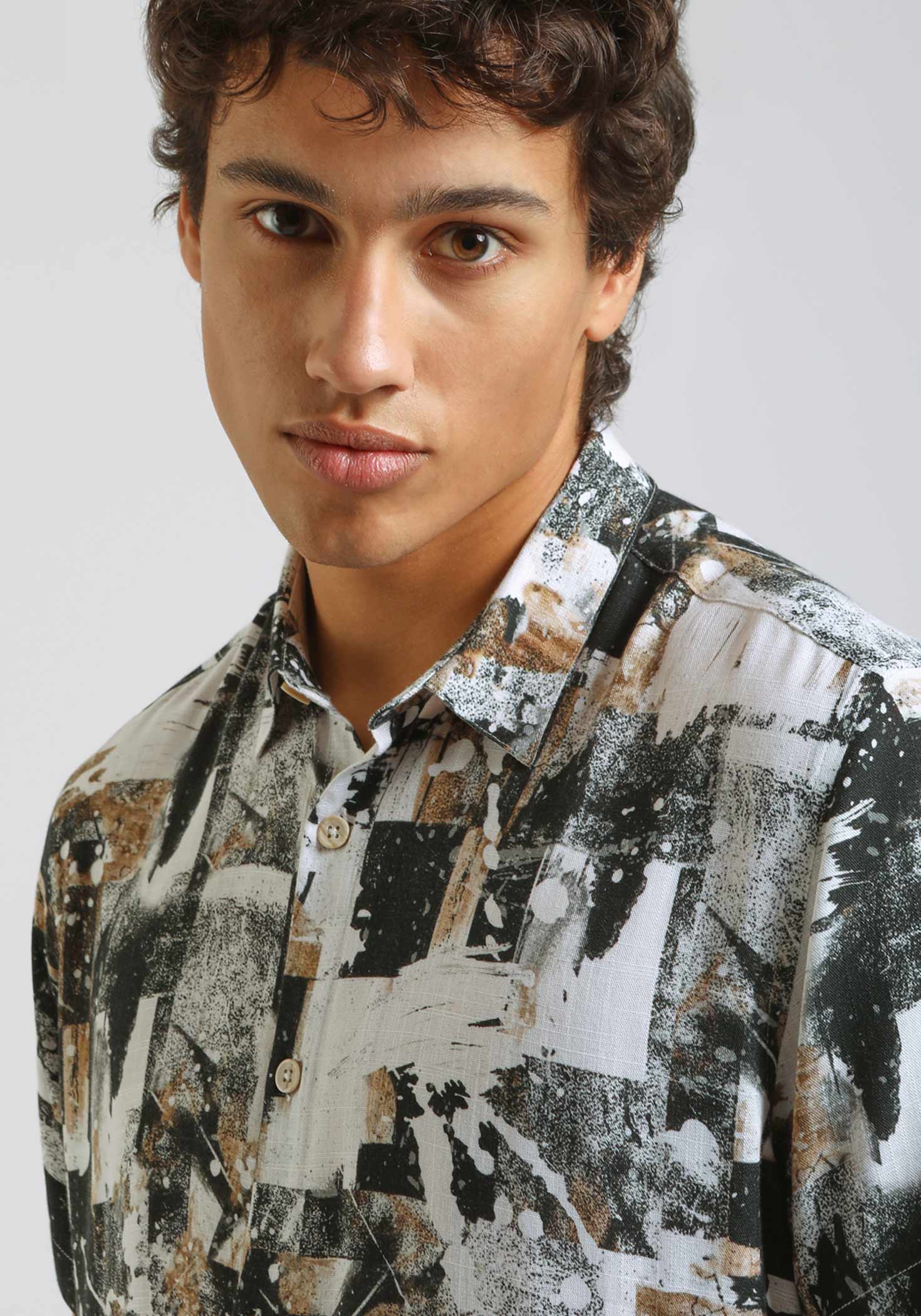 Camicia mezza manica fantasia 100% viscosa|Colore:Off white
