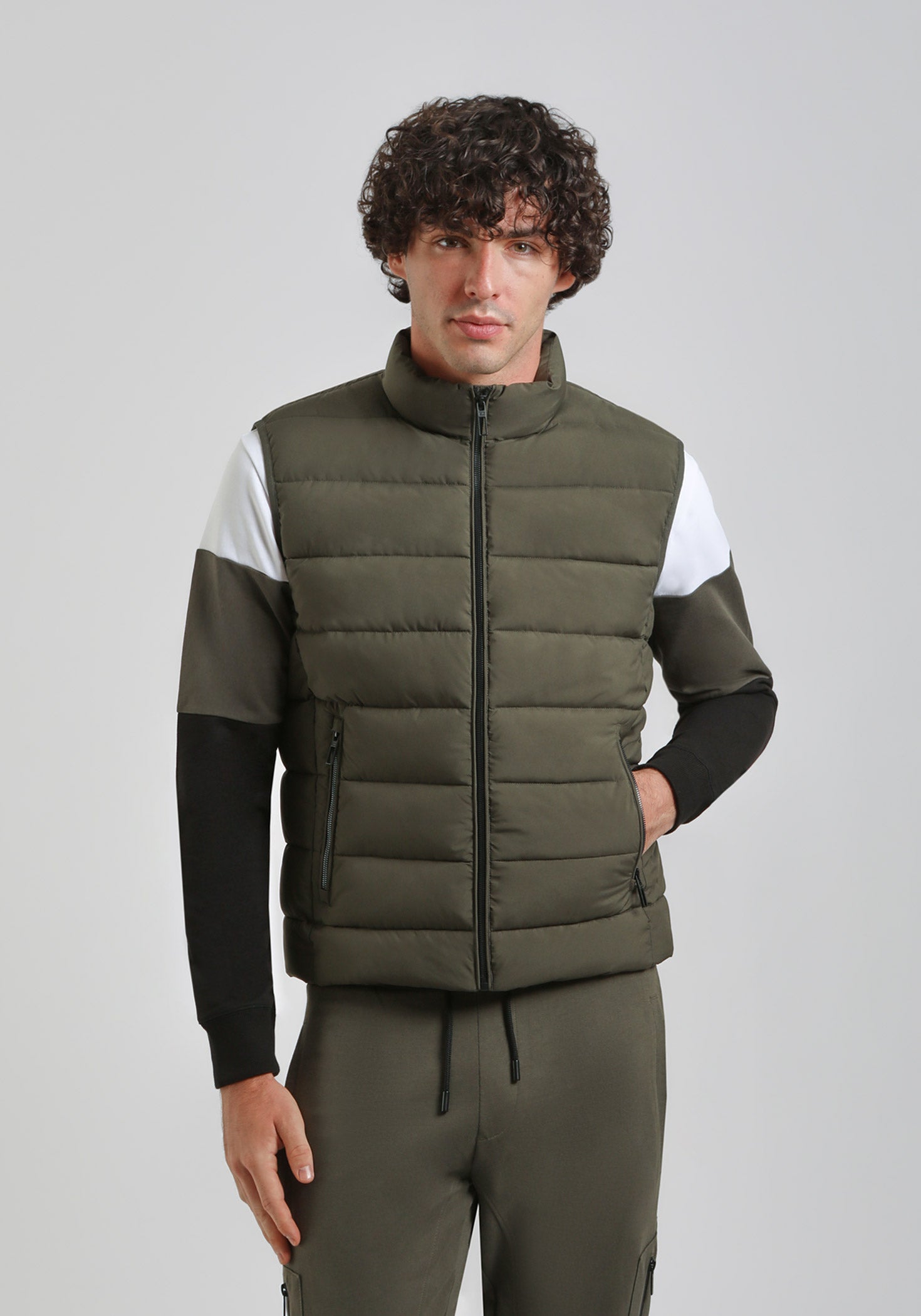 Smanicato imbottito in tessuto tecnico|Colore:Militare