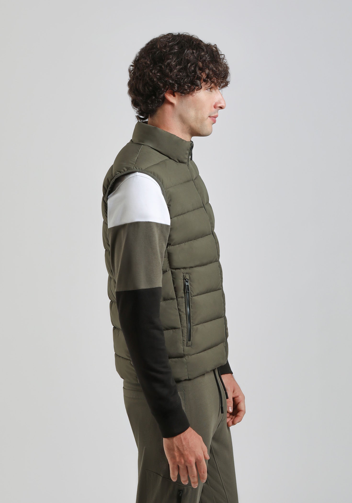 Smanicato imbottito in tessuto tecnico|Colore:Militare