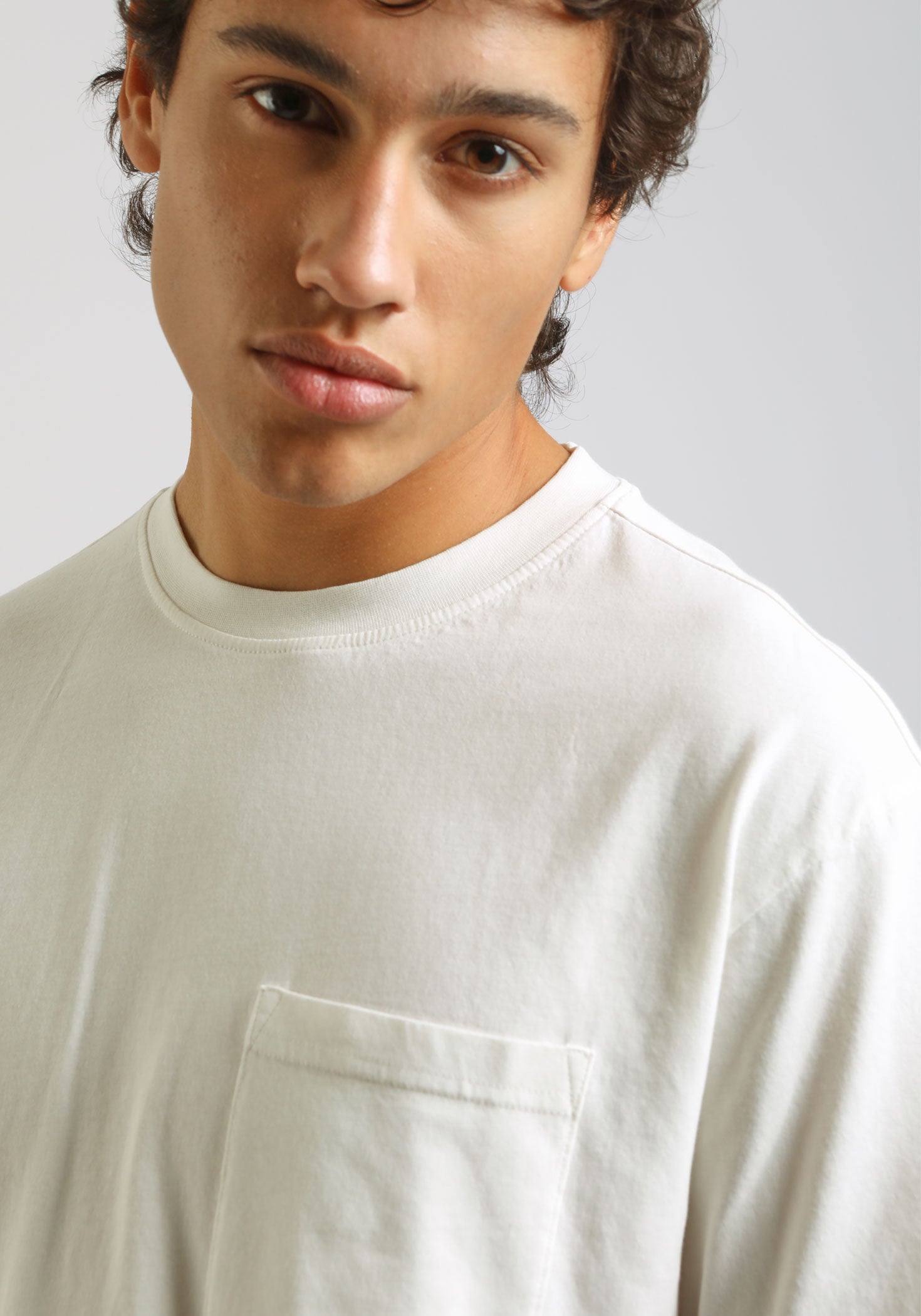 T-shirt effetto lavato con taschino|Colore:Off white