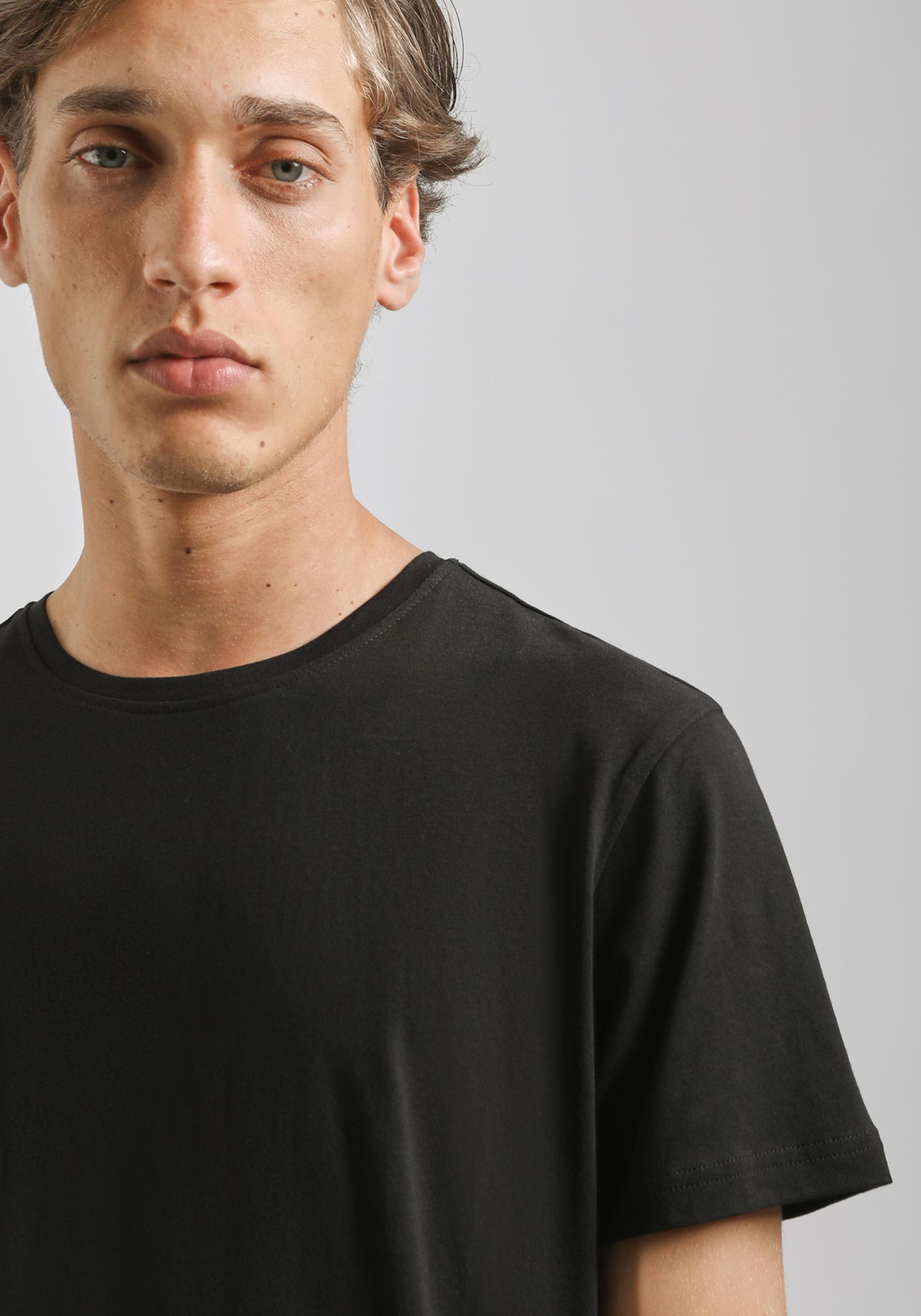 T-shirt basic 100% cotone|Colore:Nero