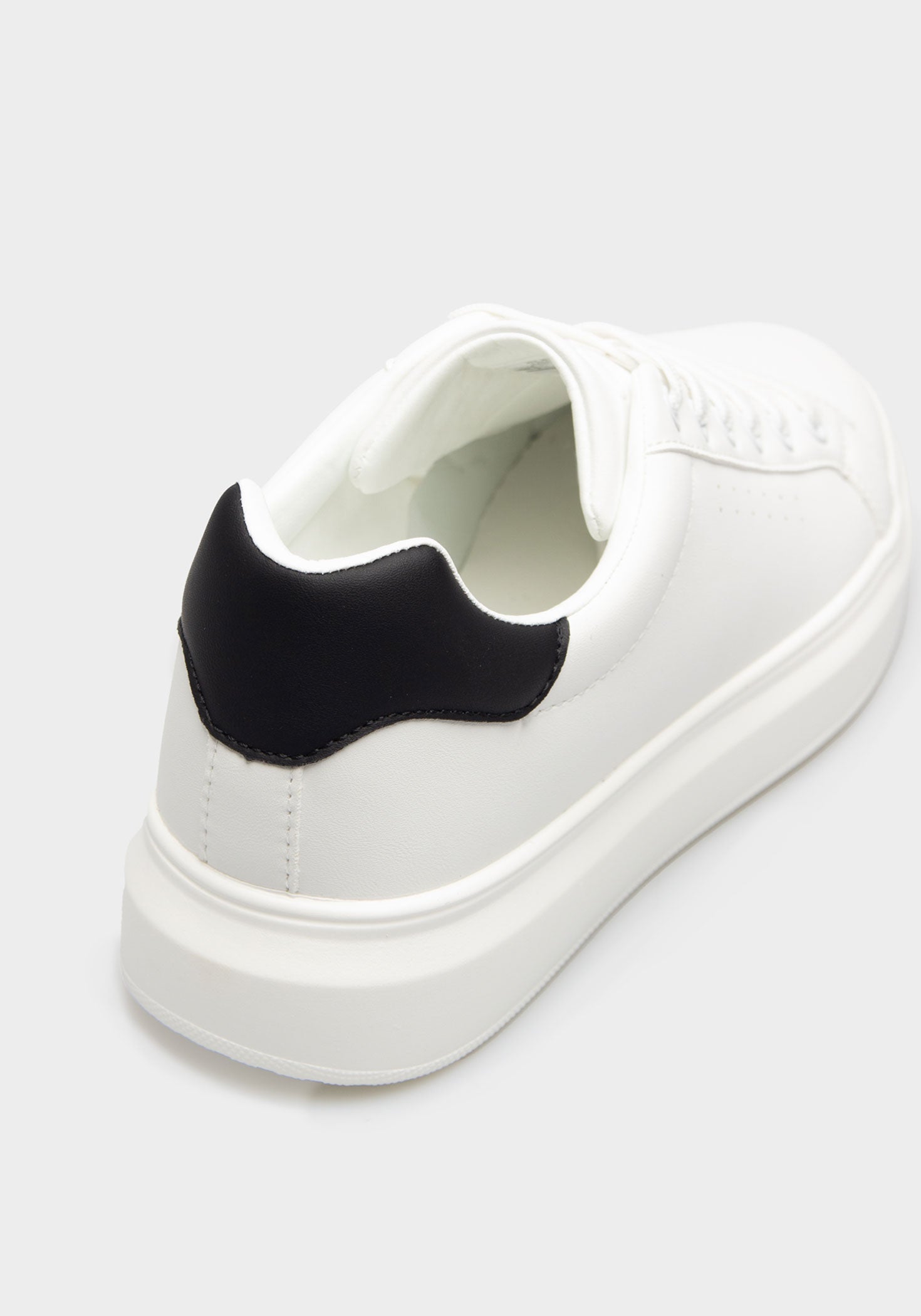 Sneakers effetto pelle|Colore:Bianco