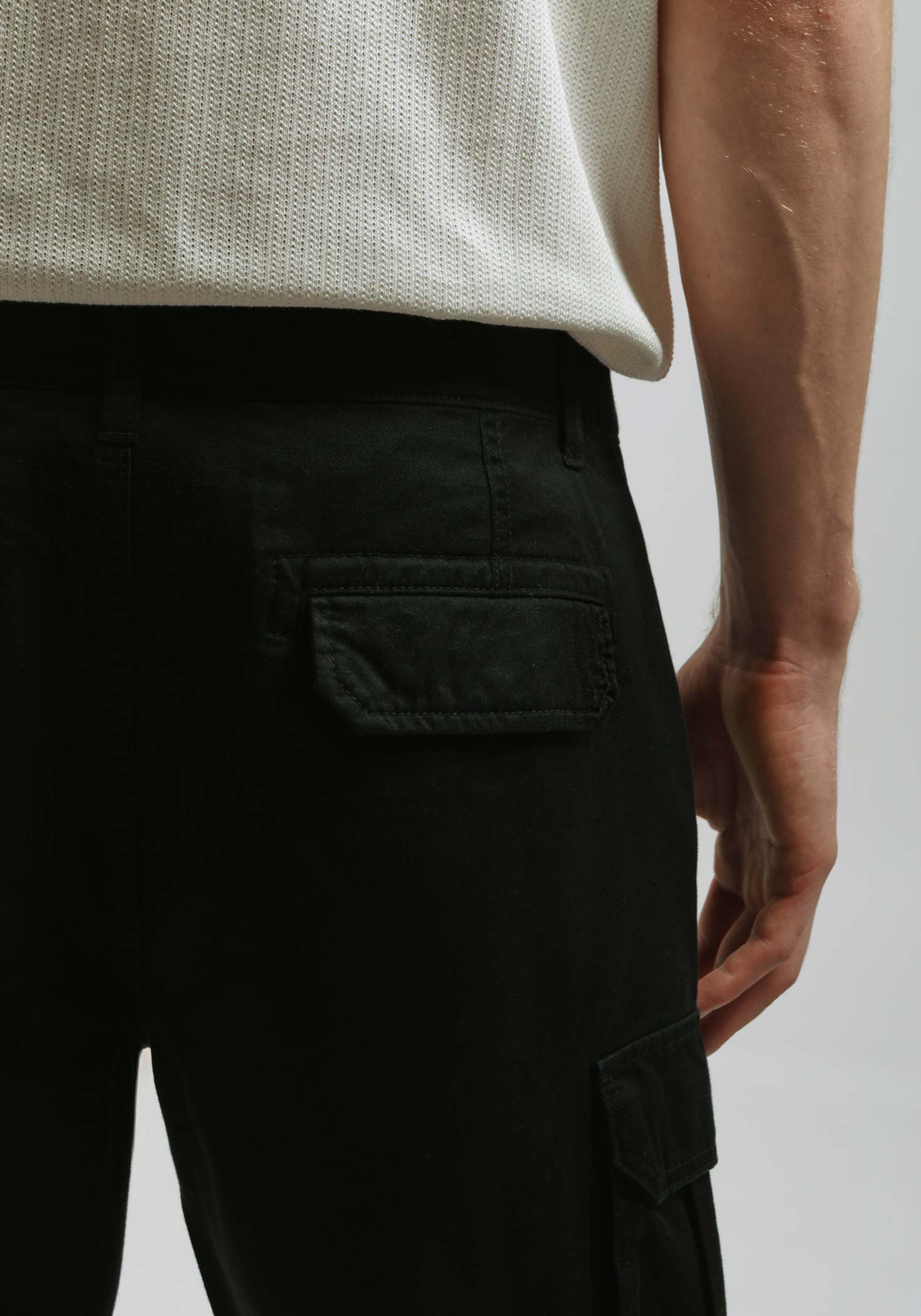 Bermuda cargo 100% cotone|Colore:Nero