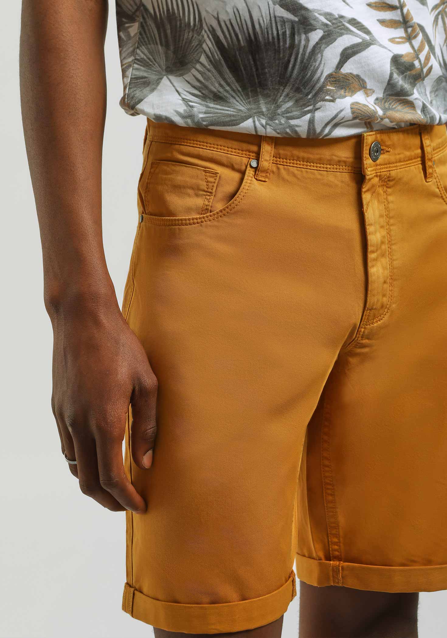 Bermuda cinque tasche in cotone|Colore:Senape