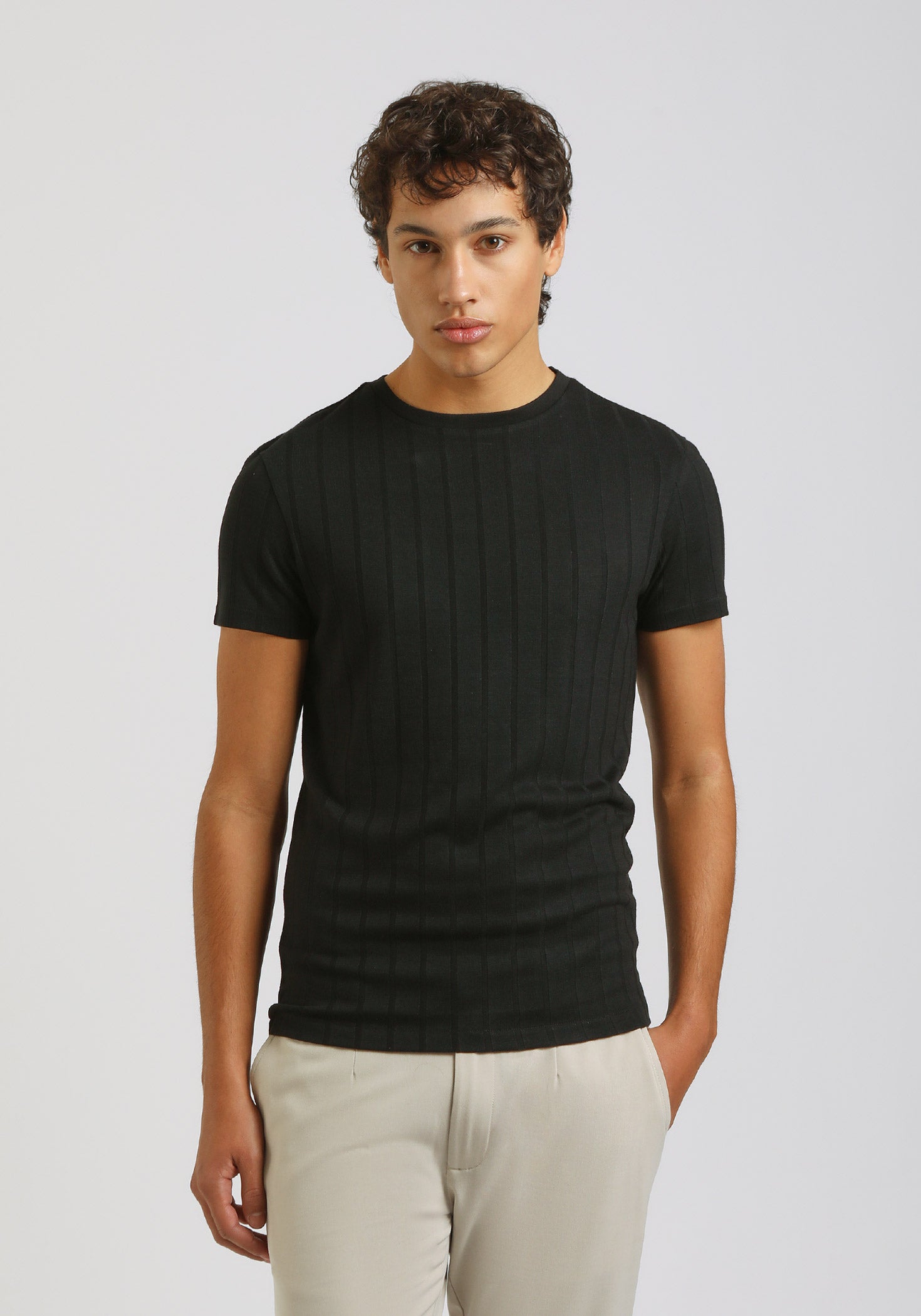T-shirt viscosa a coste|Colore:Nero