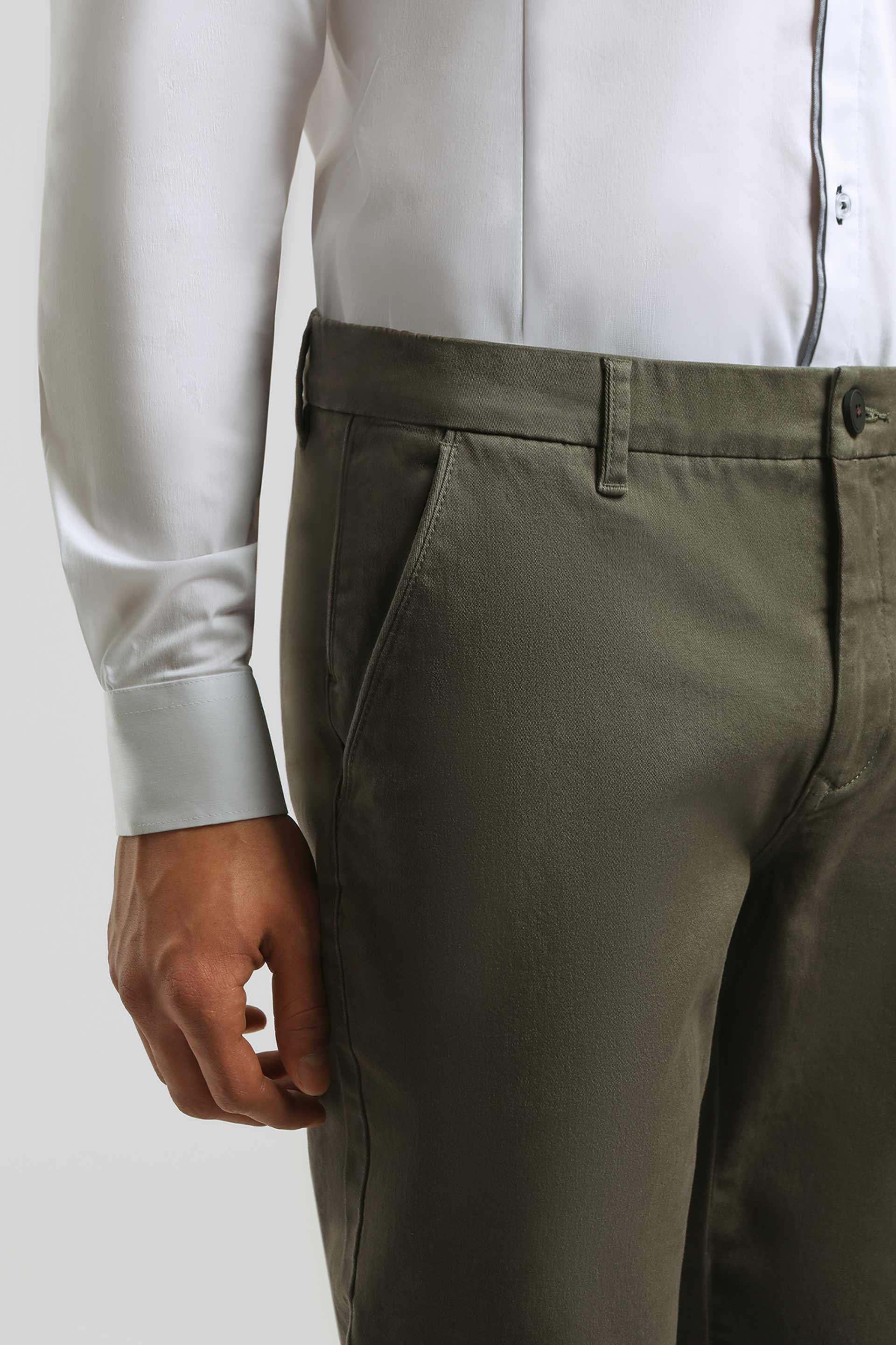 Pantaloni chino in cotone|Colore:Militare
