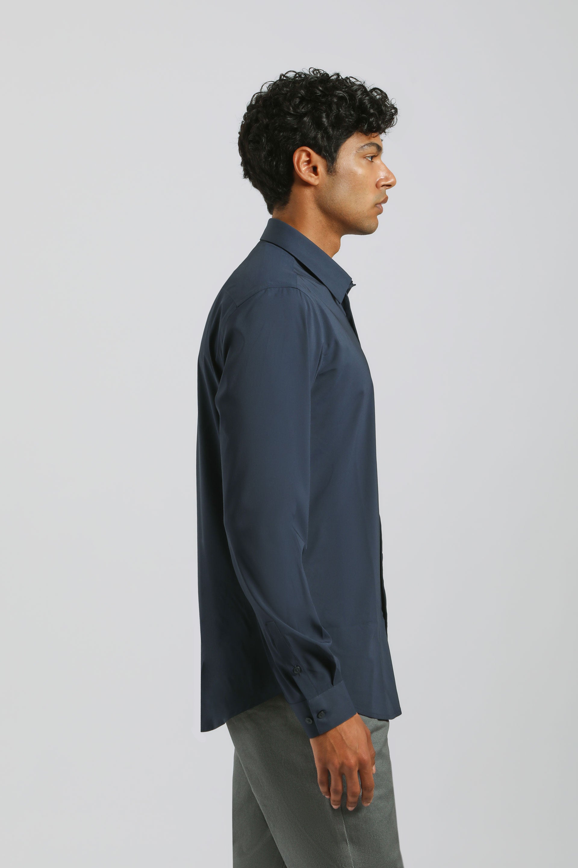 Camicia tinta unita in tessuto elastico|Colore:Navy