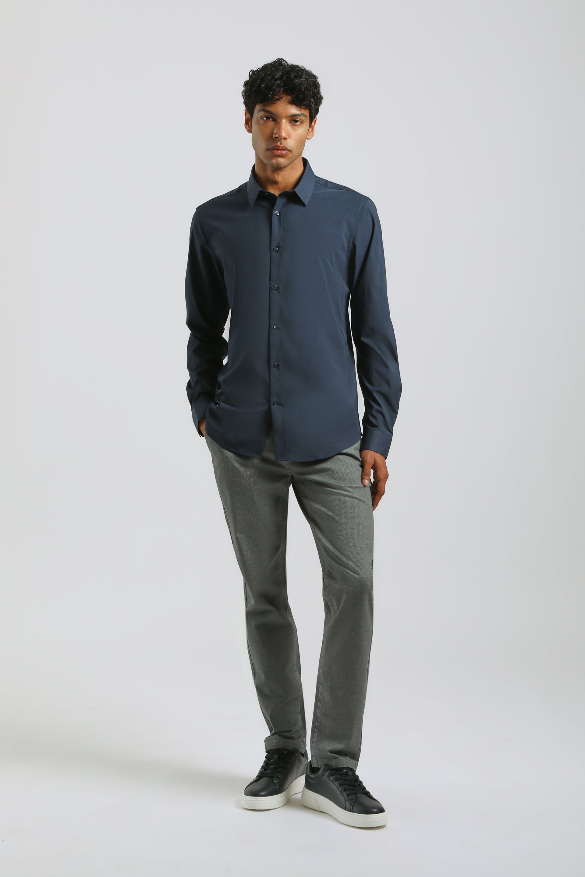 Camicia tinta unita in tessuto elastico|Colore:Navy