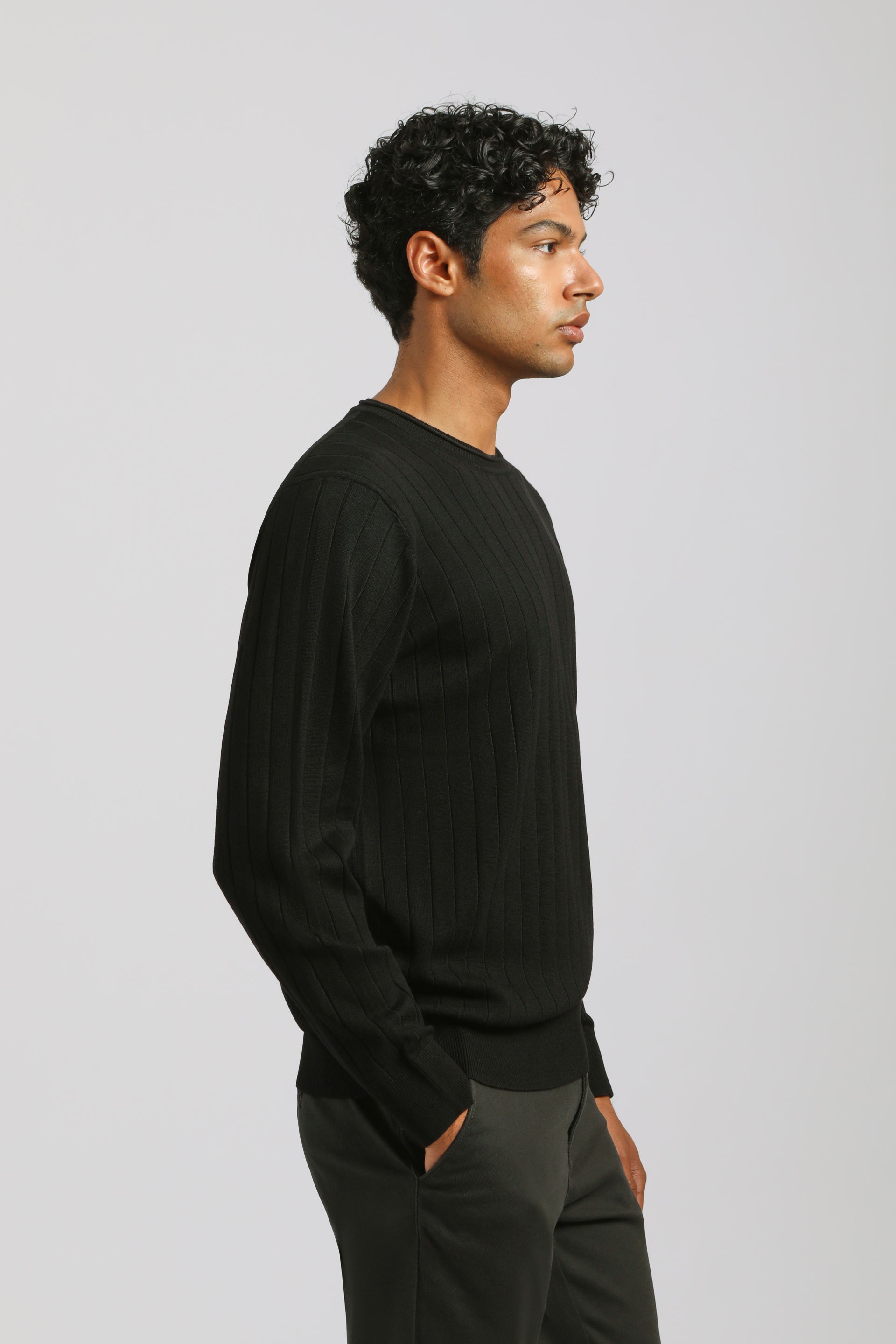 Maglia girocollo a coste|Colore:Nero
