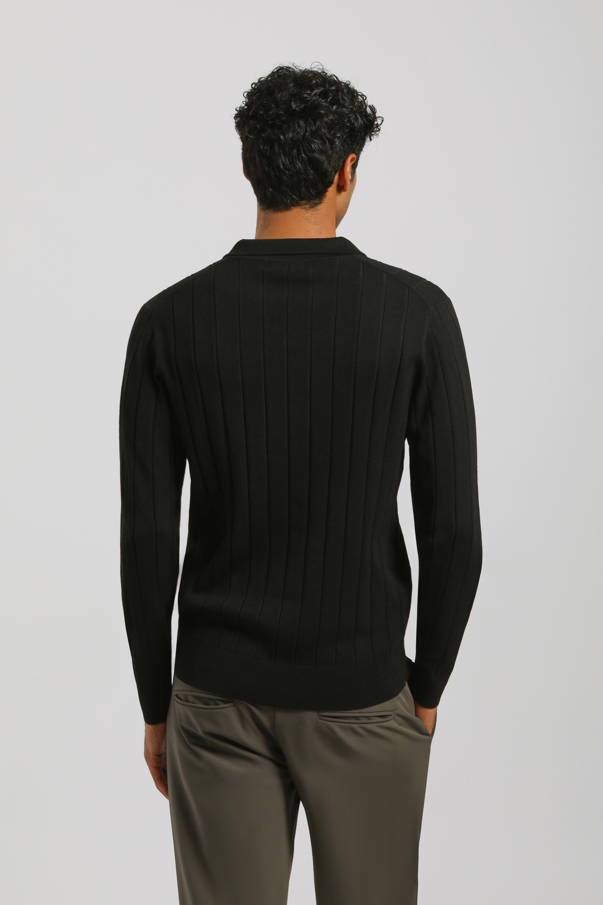 Polo manica lunga a coste|Colore:Nero