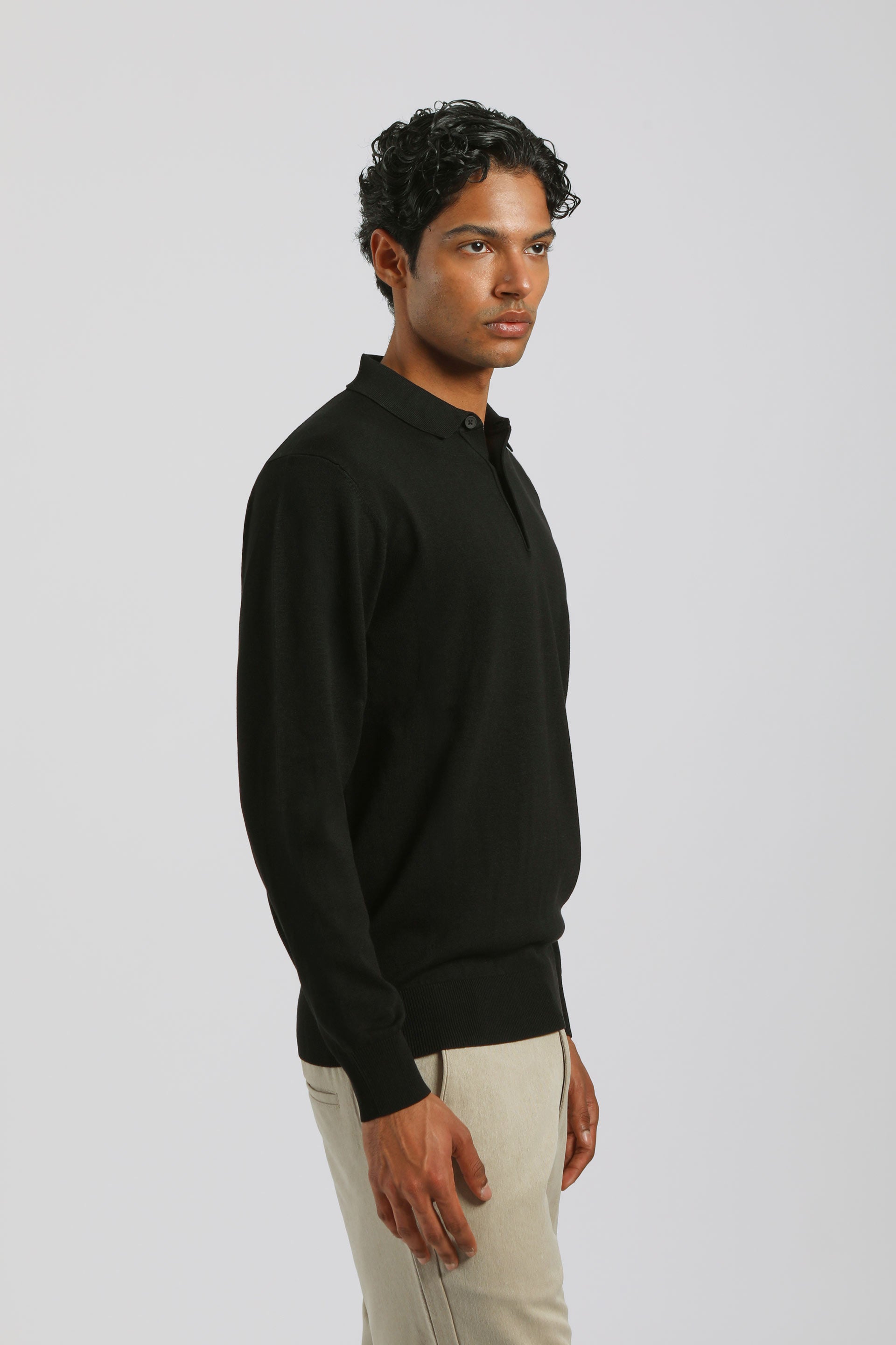 Polo manica lunga con bottoni|Colore:Nero