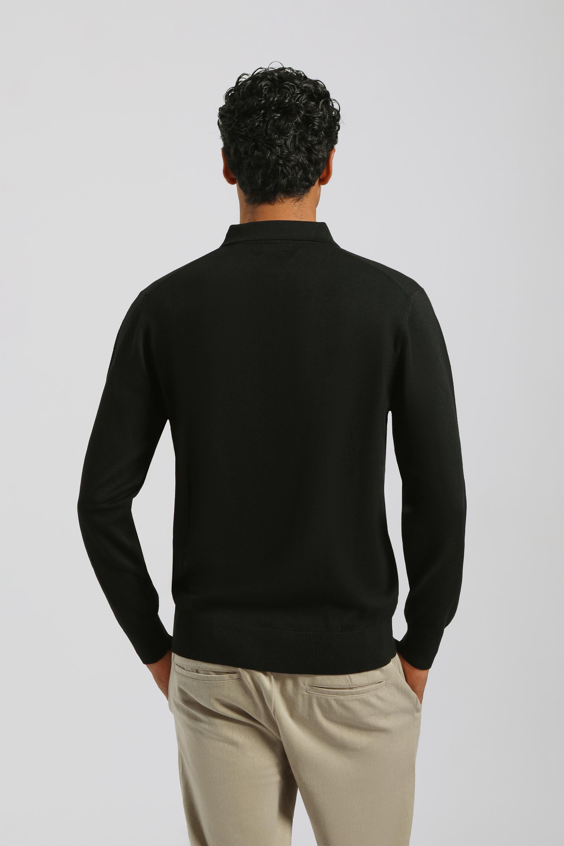 Polo manica lunga con bottoni|Colore:Nero