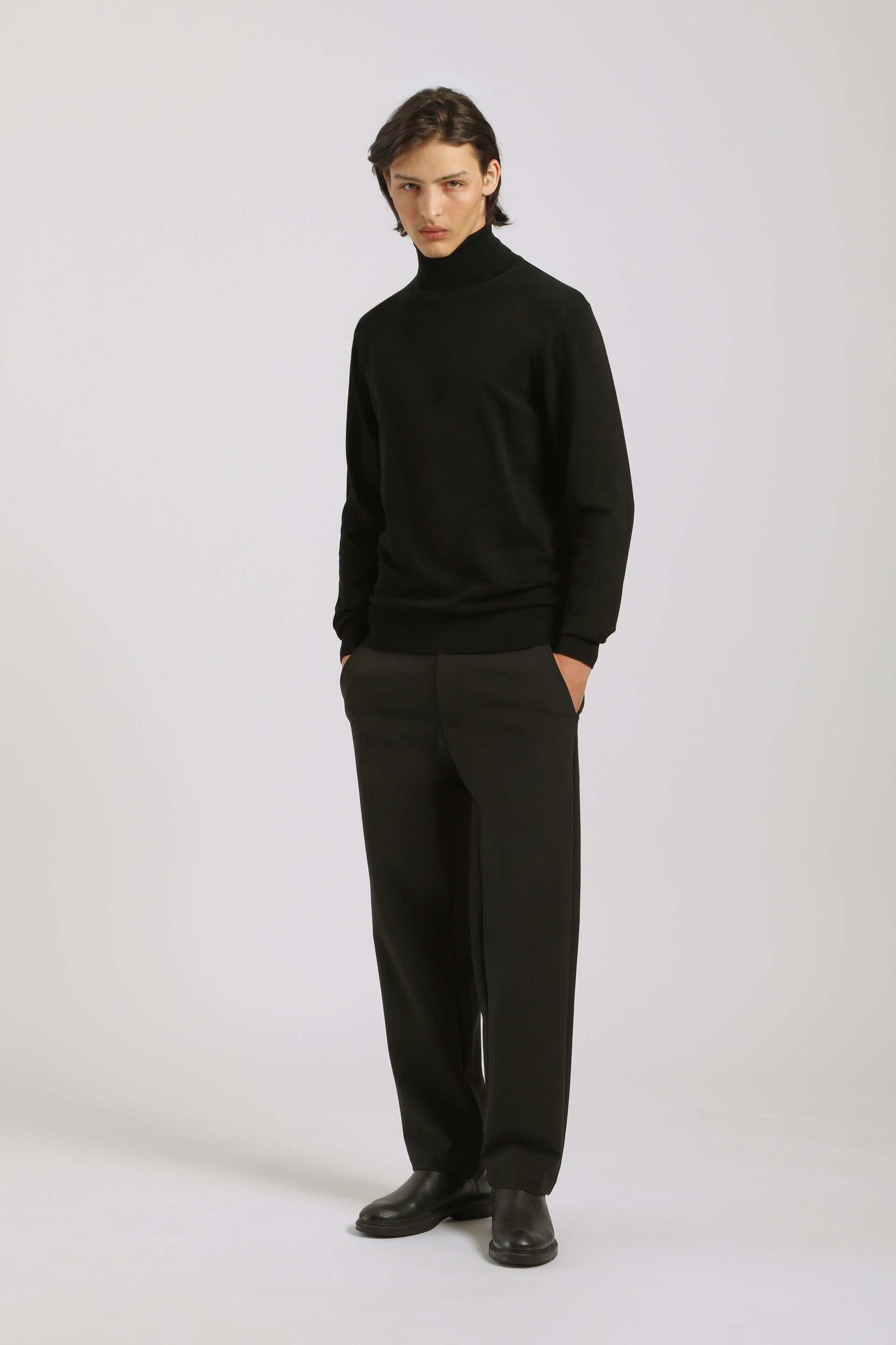Pantaloni chino in tessuto tecnico|Colore:Nero