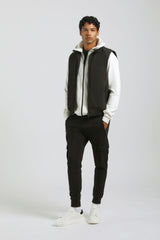 Smanicato con collo lupetto|Colore:Nero
