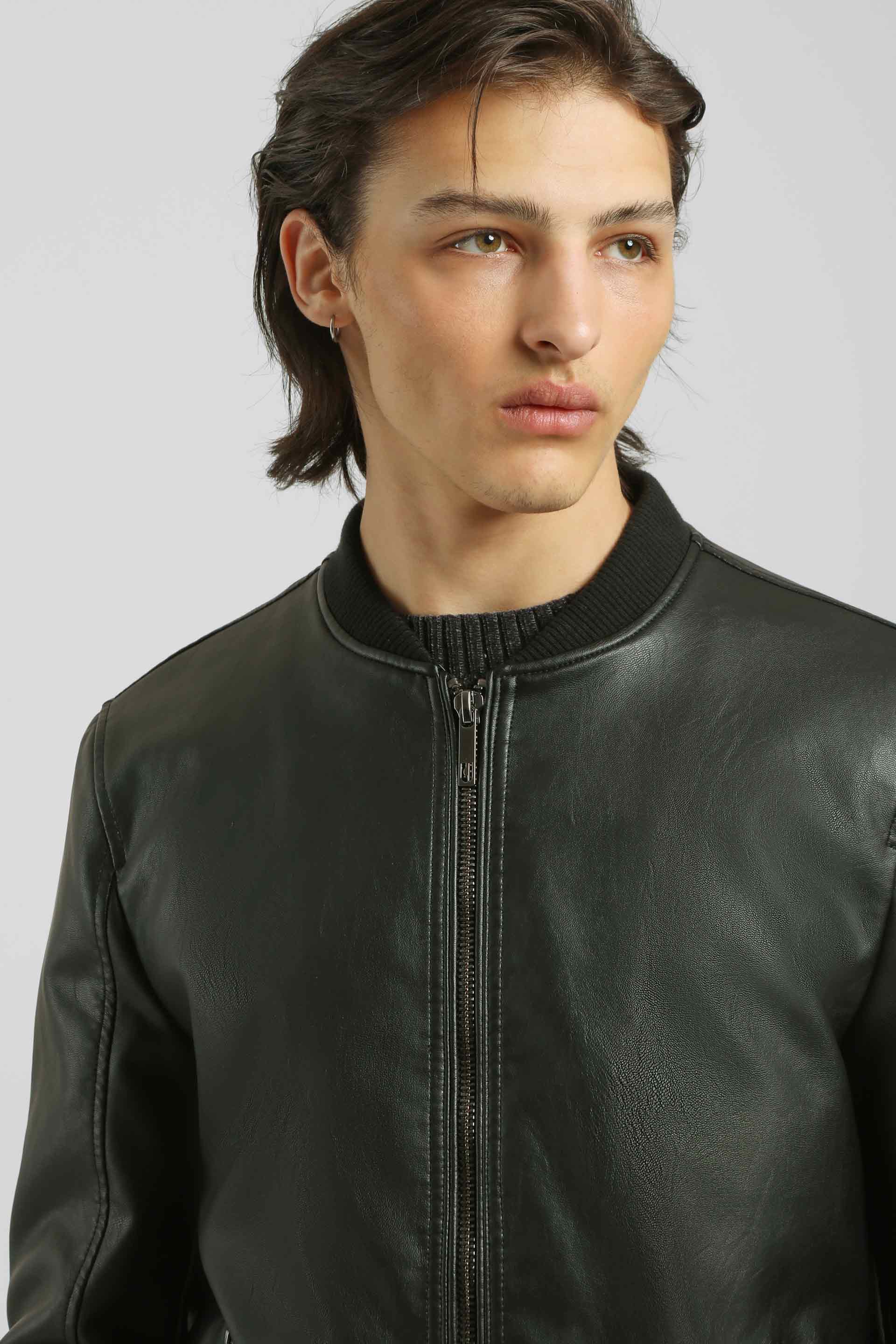 Giubbotto bomber effetto pelle|Colore:Nero