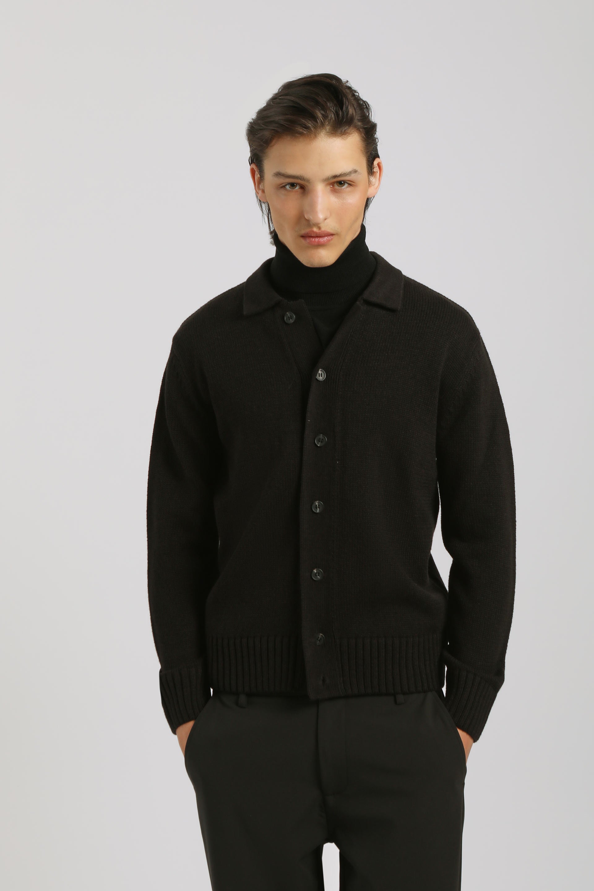Cardigan con bottoni|Colore:Nero
