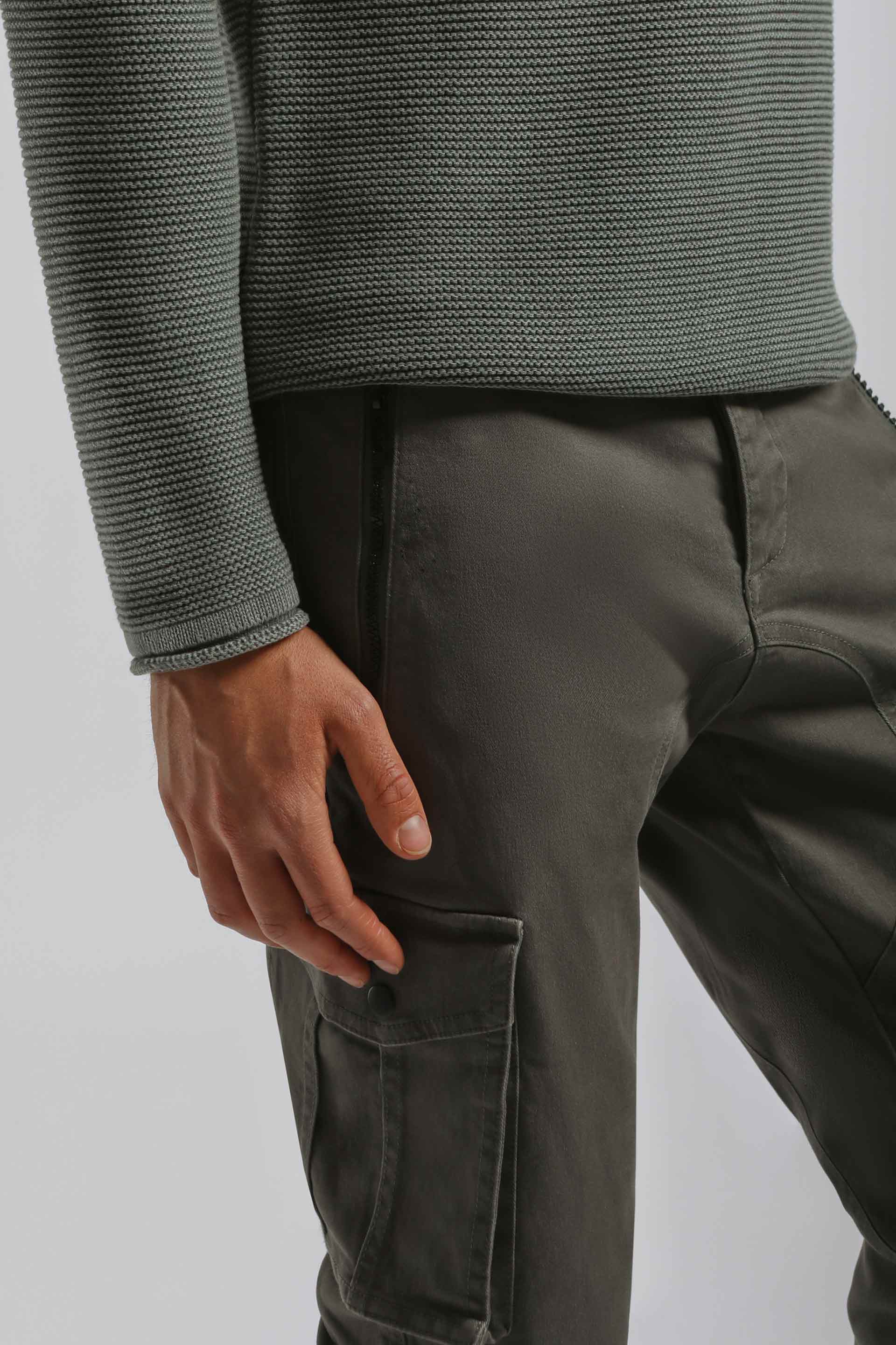 Pantaloni cargo con elastico alle caviglie|Colore:Militare