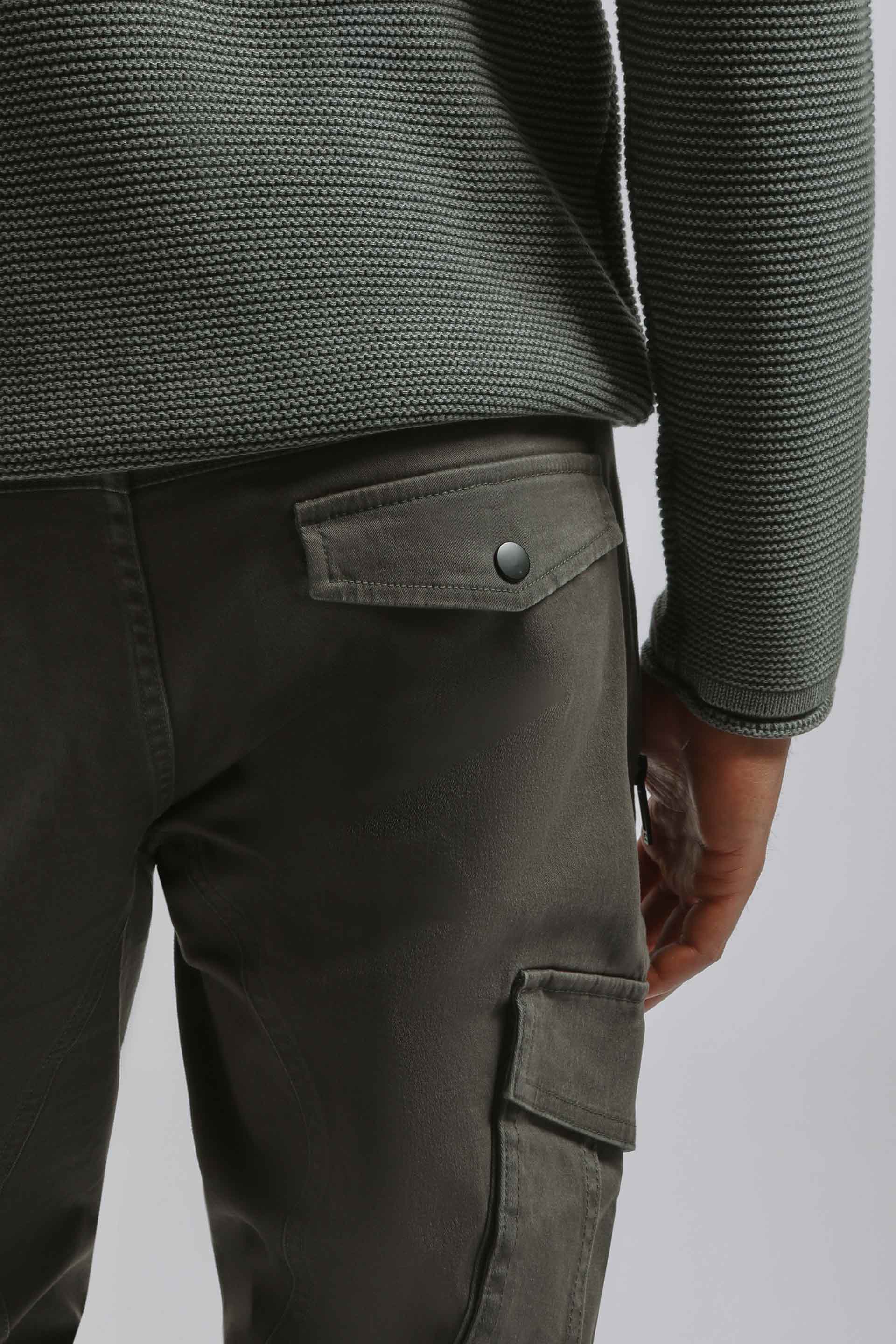 Pantaloni cargo con elastico alle caviglie|Colore:Militare