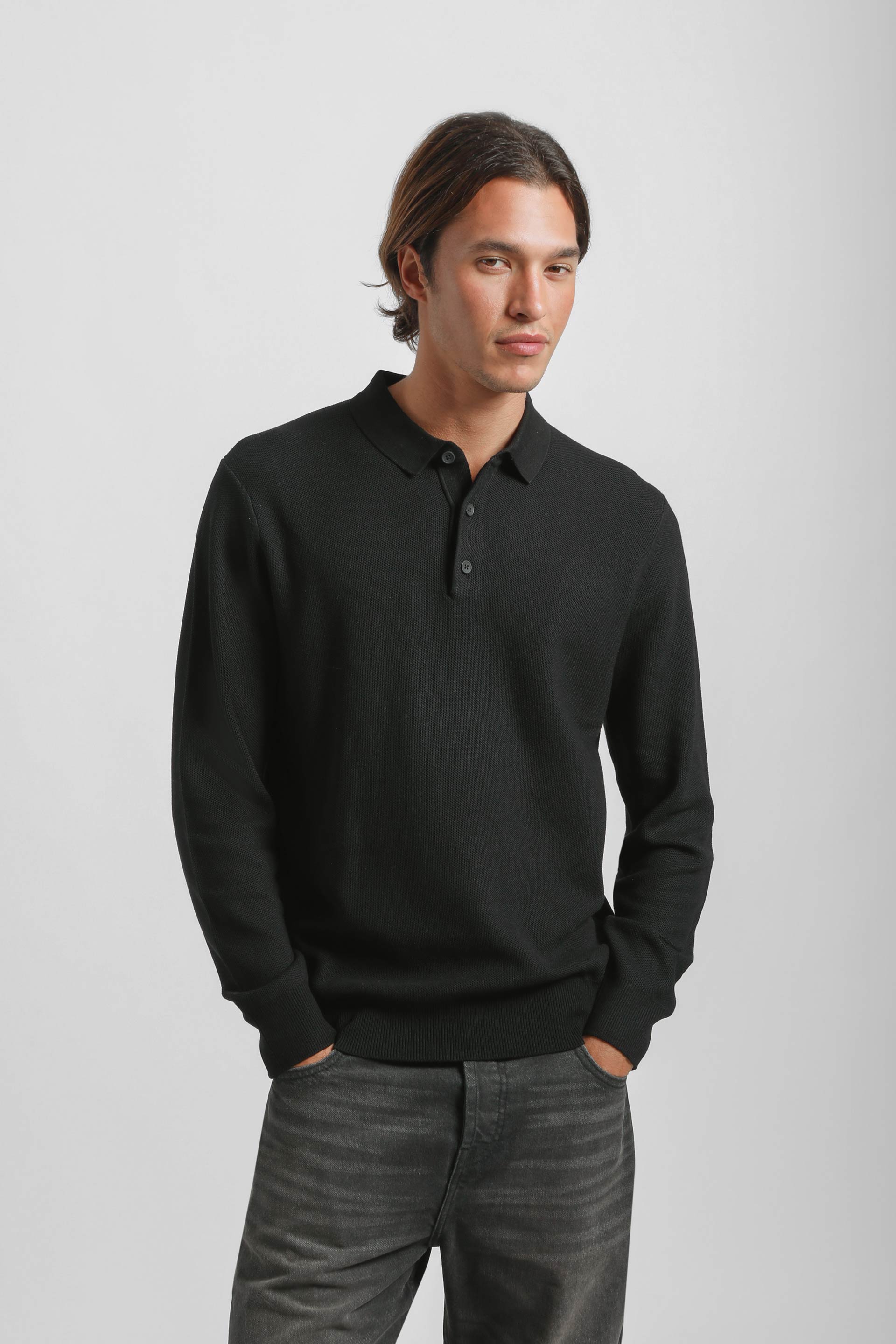 Polo manica lunga con bottoni|Colore:Nero