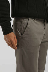 Pantaloni chino in cotone|Colore:Tortora