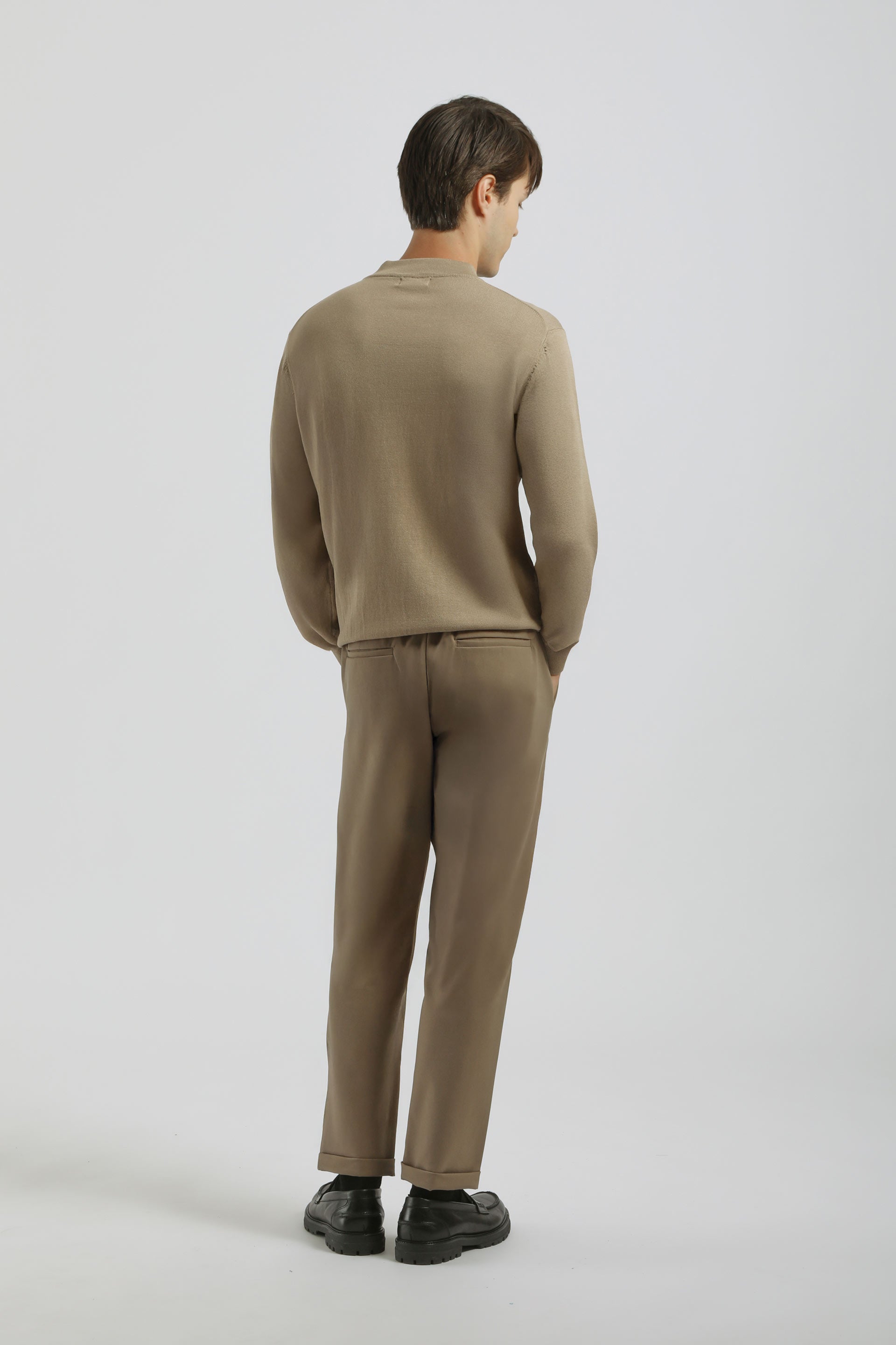 Pantaloni chino in tessuto tecnico|Colore:Cammello