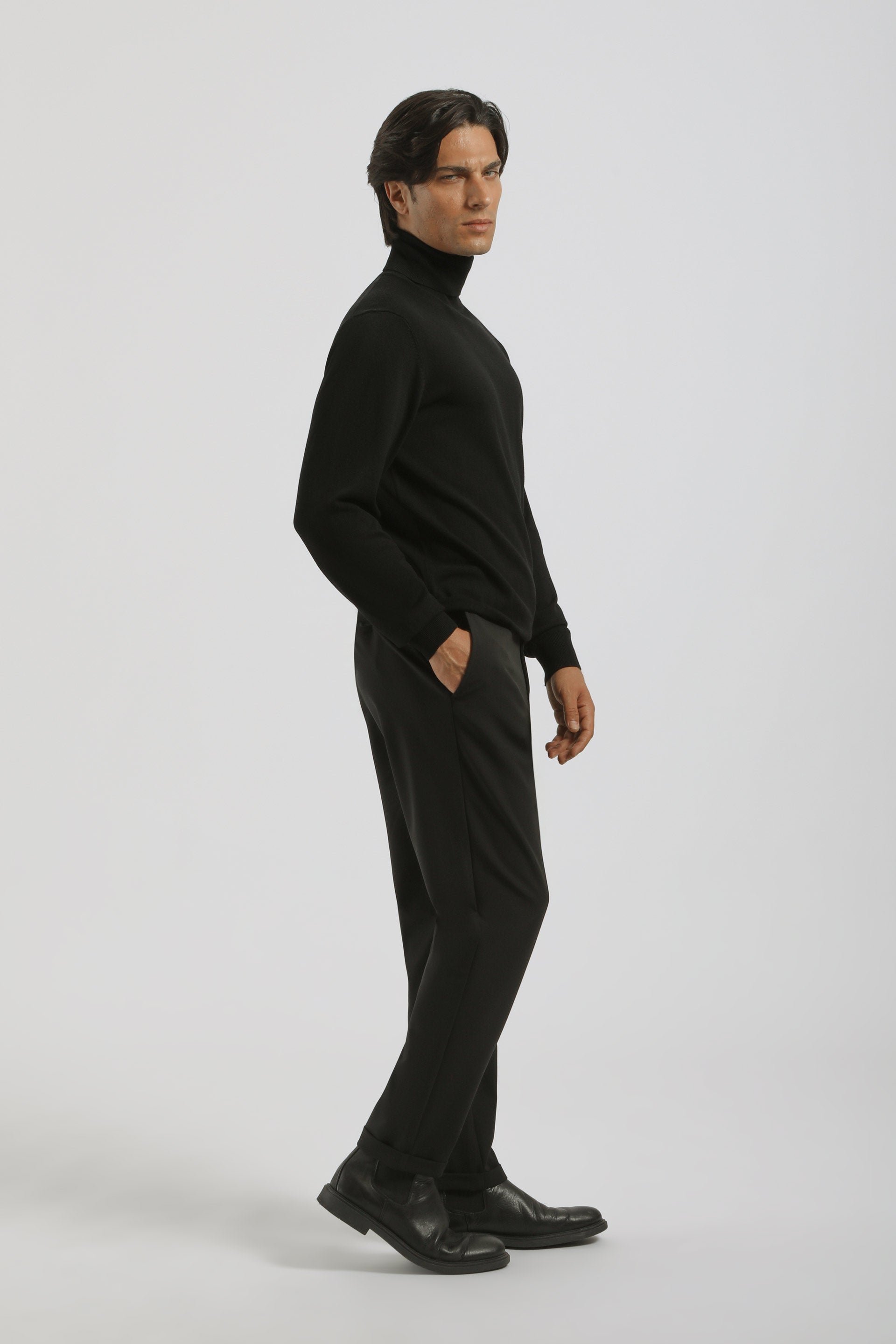Pantaloni chino in tessuto tecnico|Colore:Nero