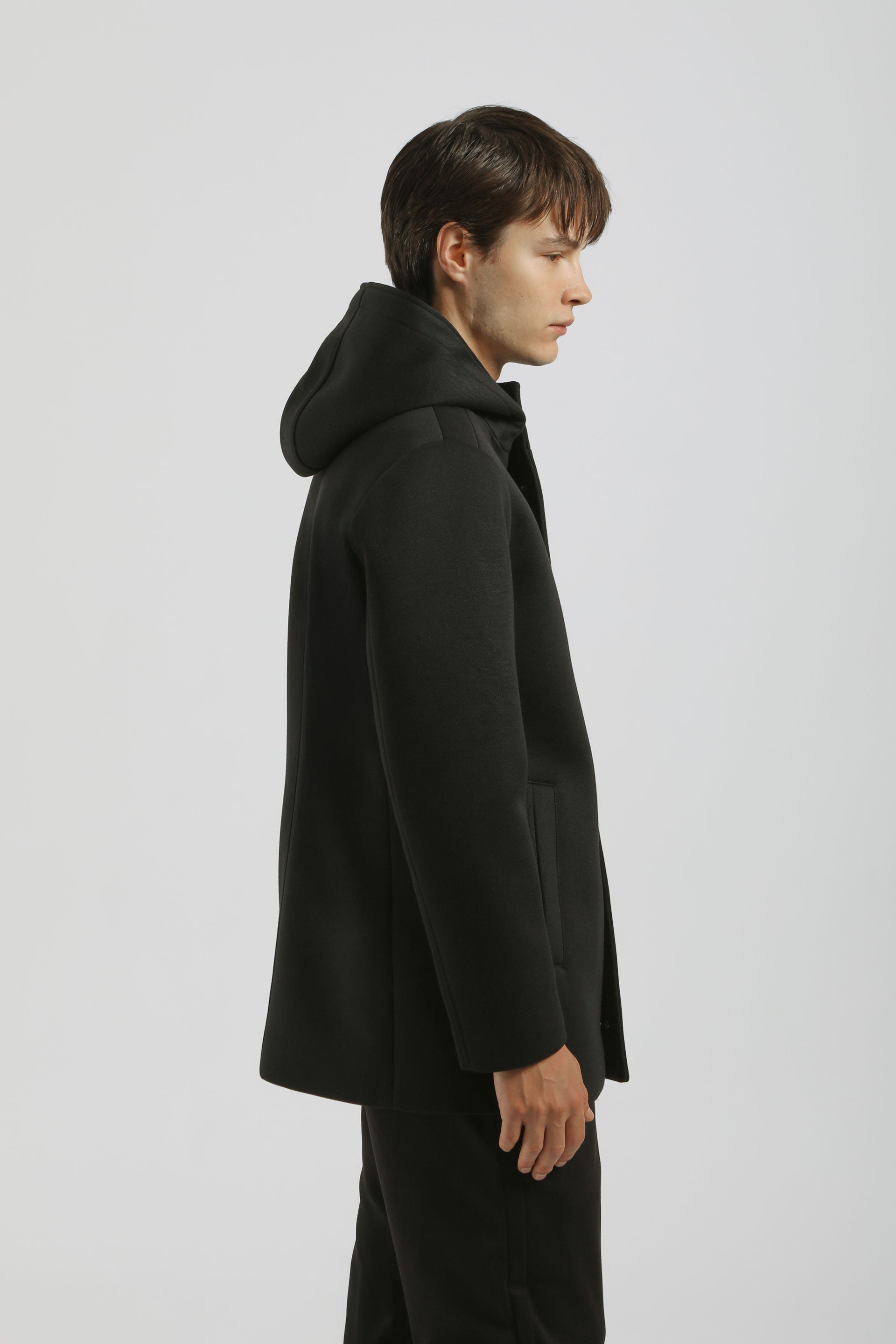 Cappotto con cappuccio|Colore:Nero