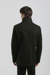 Cappotto corto con collo lupetto|Colore:Nero