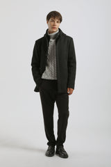 Cappotto corto con collo lupetto|Colore:Nero