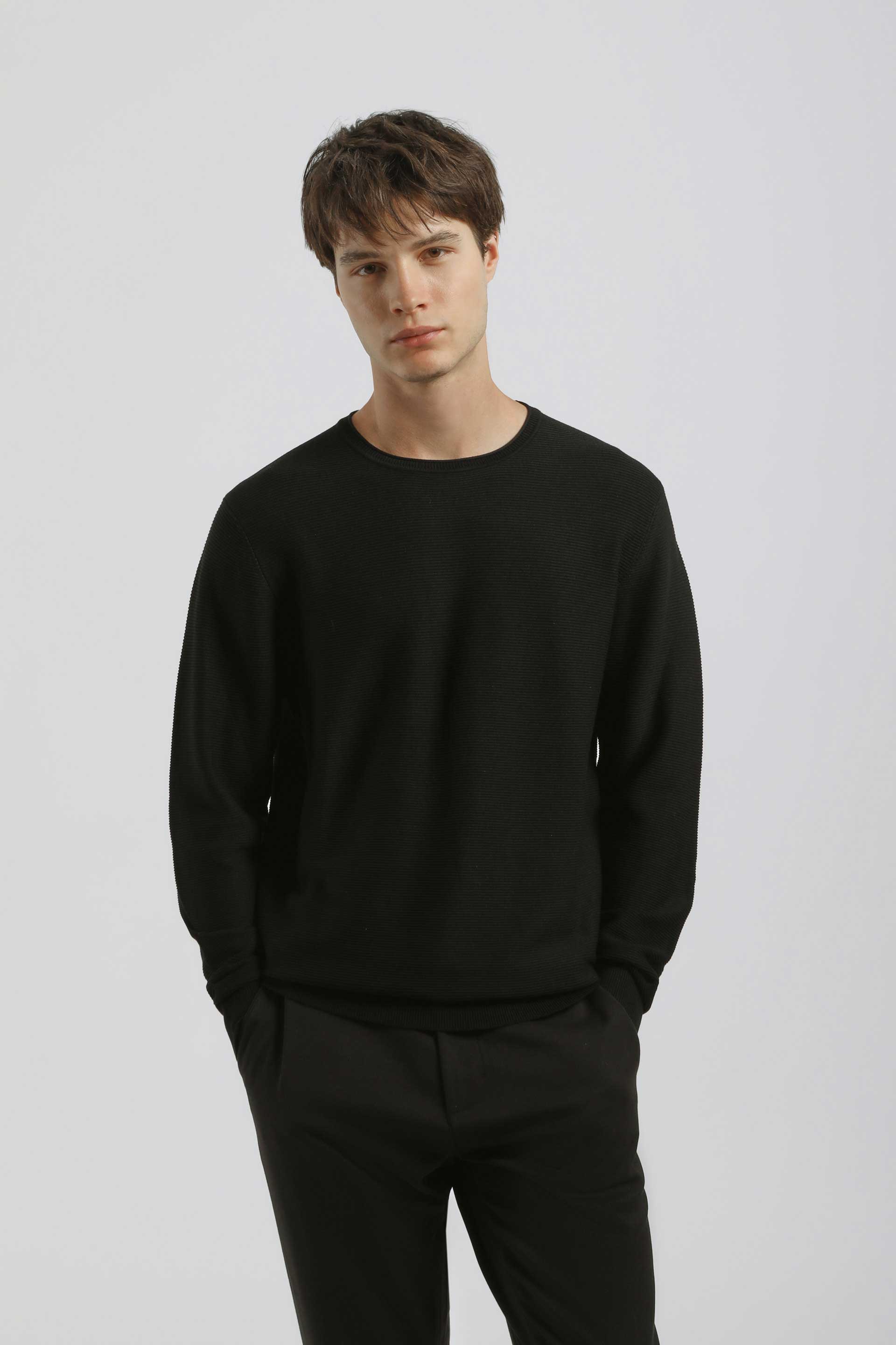 Maglia girocollo in viscosa|Colore:Nero