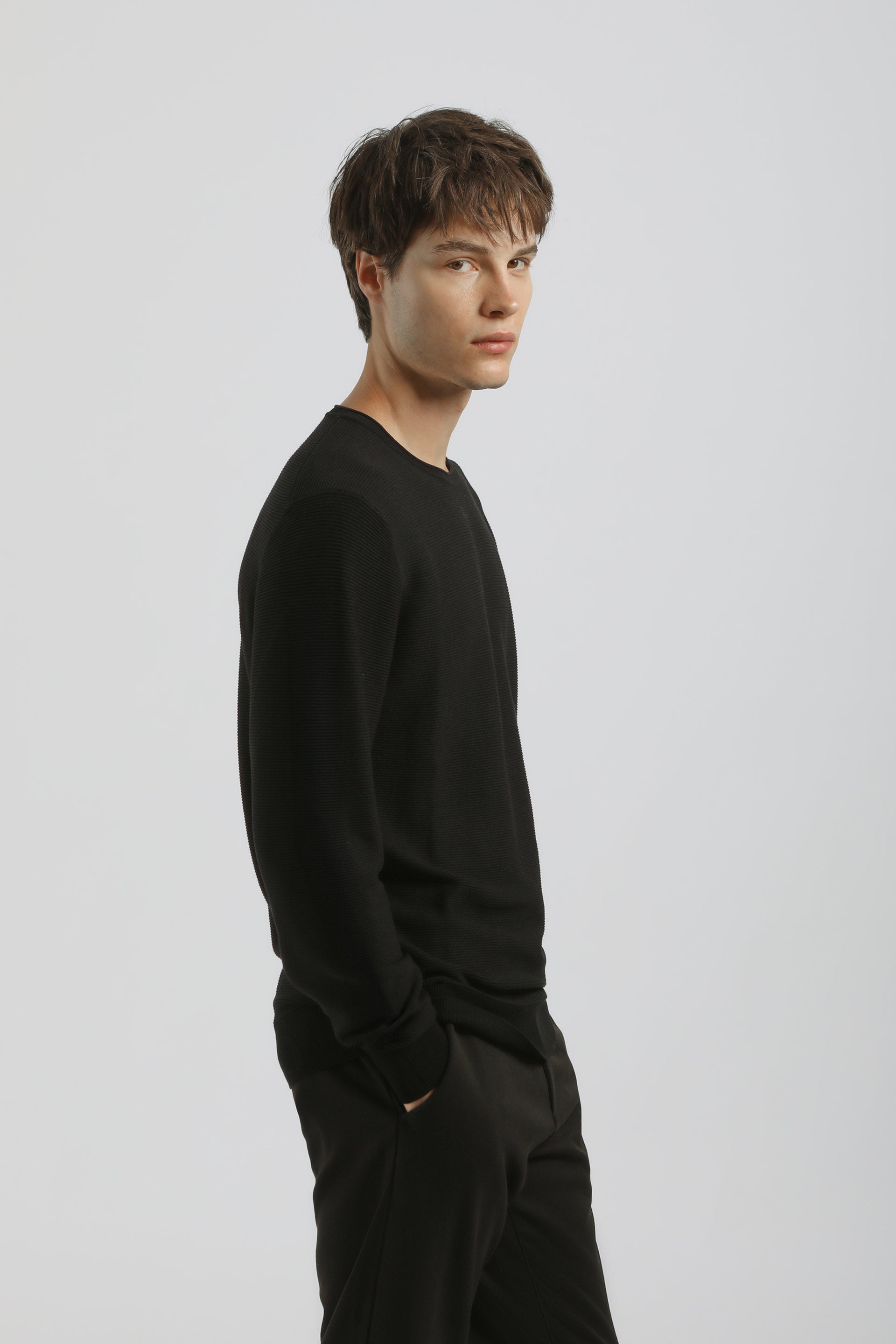 Maglia girocollo in viscosa|Colore:Nero