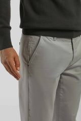 Pantaloni chino in cotone|Colore:Grigio perla