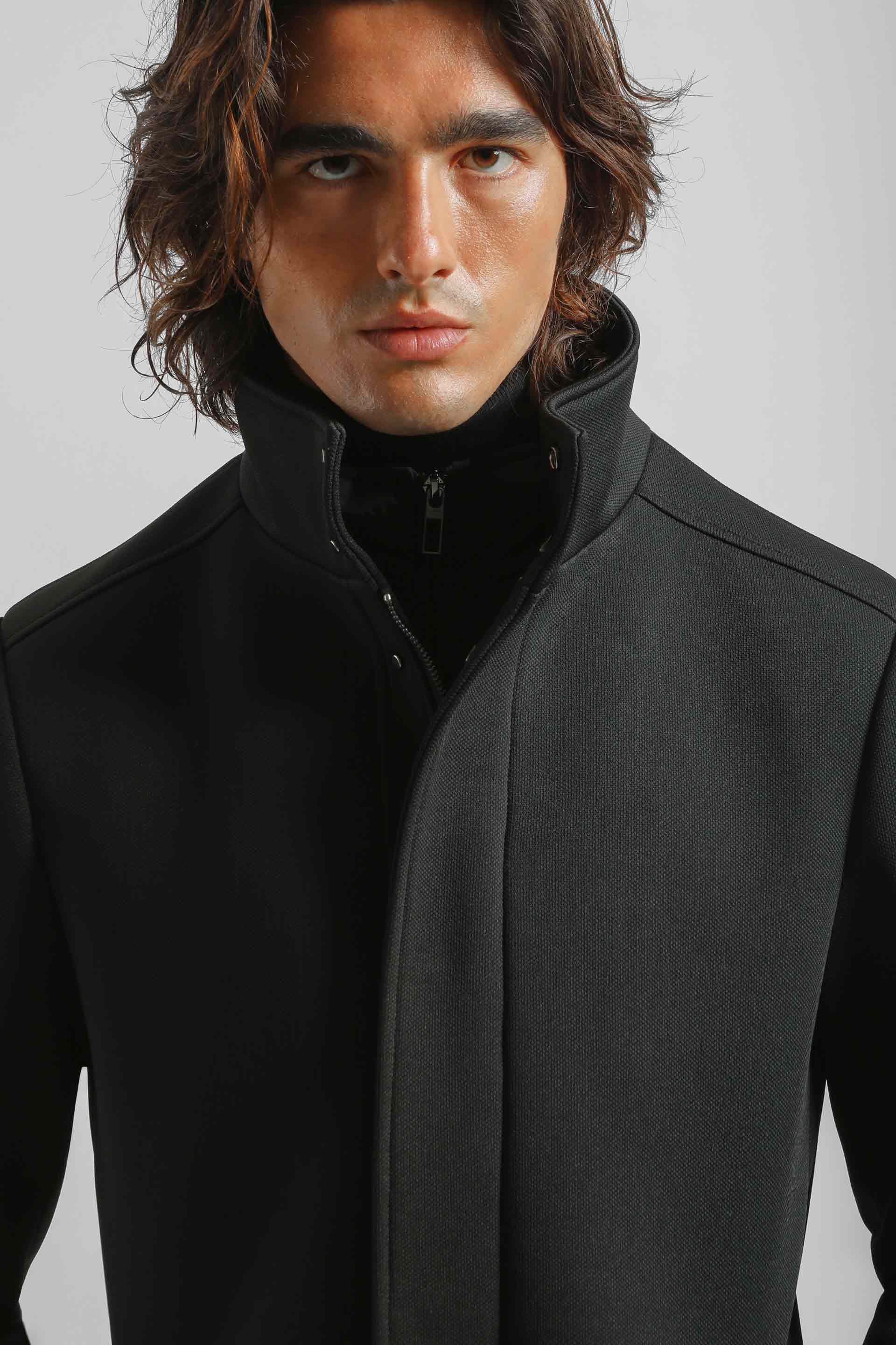 Cappotto collo lupetto|Colore:Nero