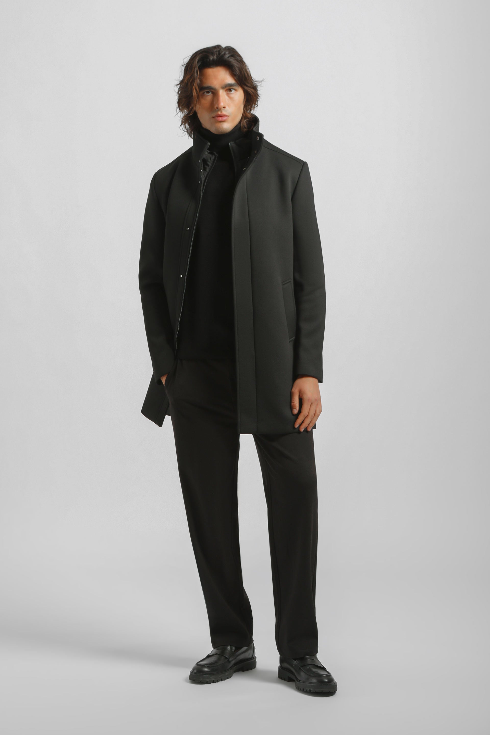 Cappotto collo lupetto|Colore:Nero