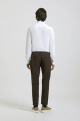 Pantaloni chino in tessuto tecnico|Colore:Moro