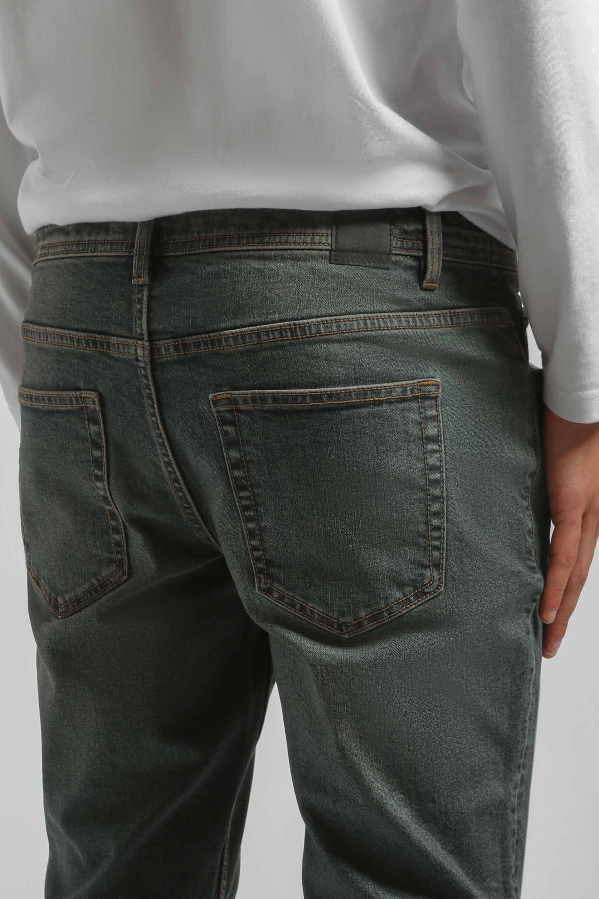 Jeans slim fit lavaggio scuro|Colore:Jeans