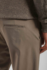 Pantaloni chino in tessuto tecnico|Colore:Tortora