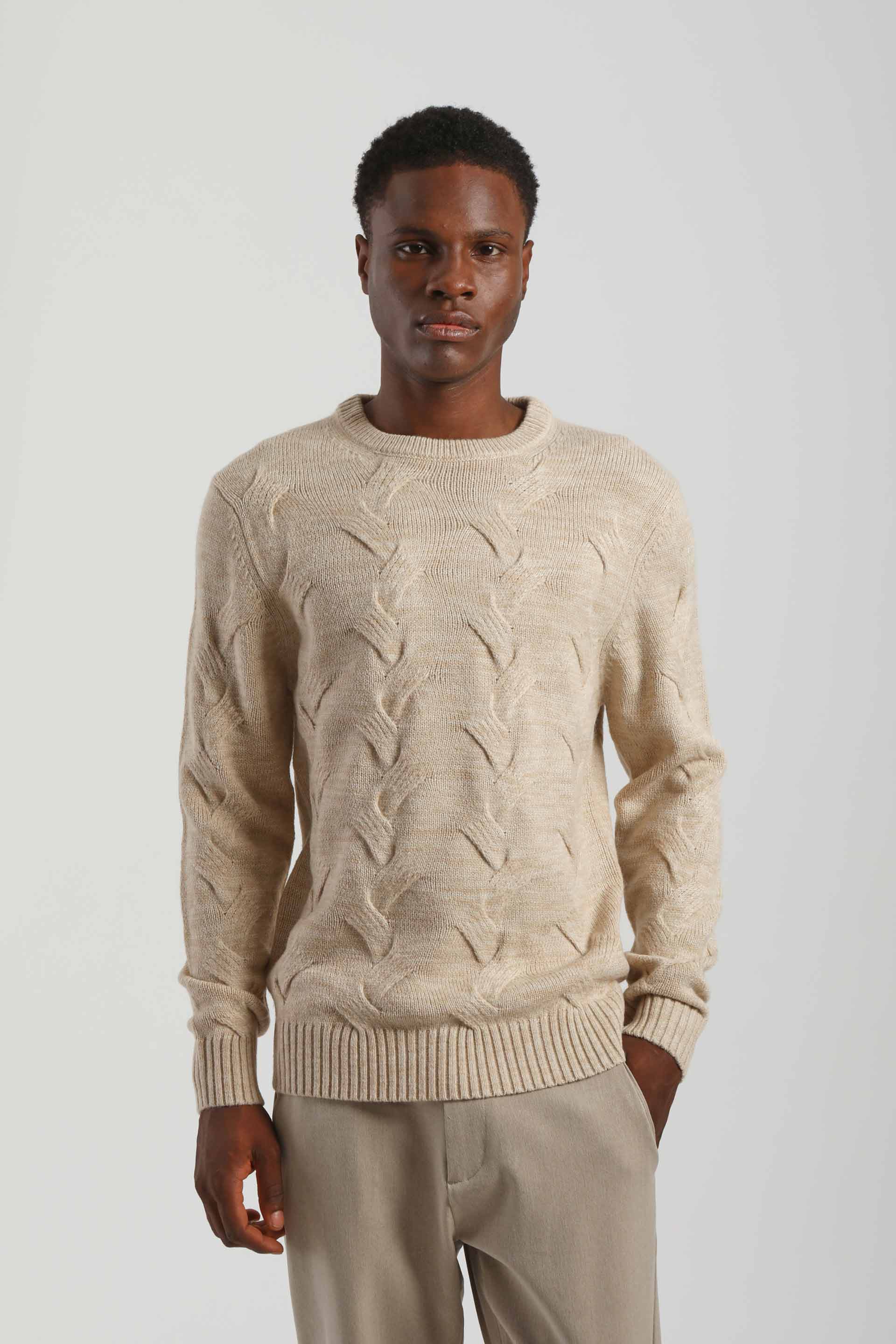 Maglia girocollo intrecciata|Colore:Off white