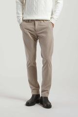 Pantaloni chino effetto velluto   |Colore:Corda
