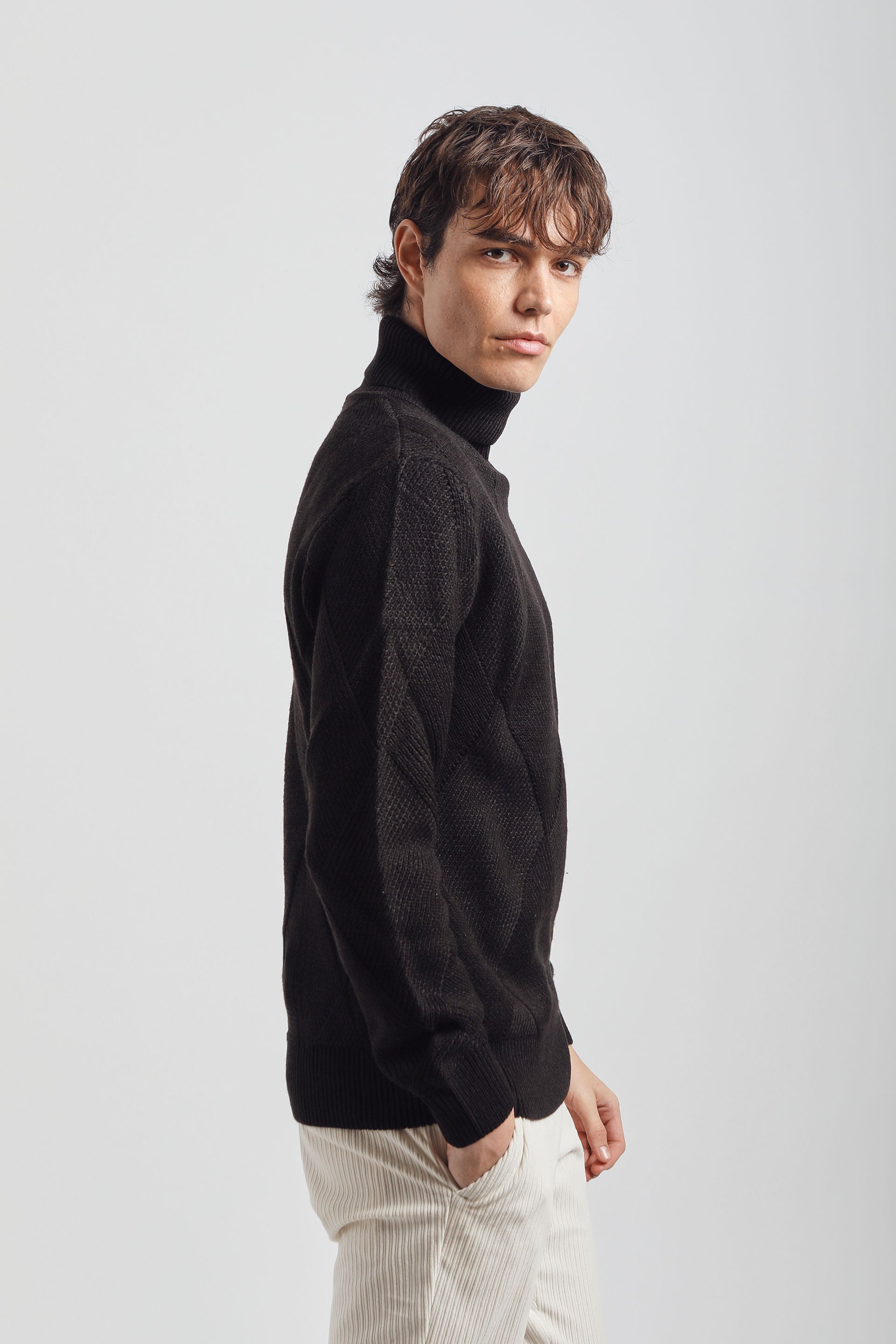 Maglia collo alto a rombi|Colore:Nero